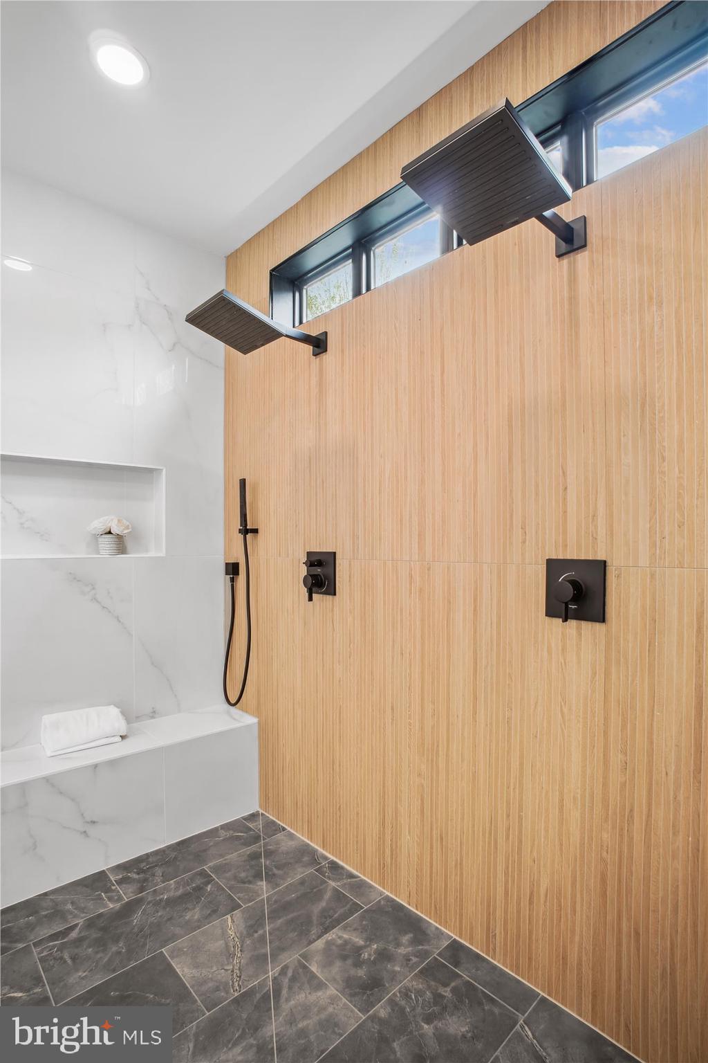 HALEMHURST - Residential