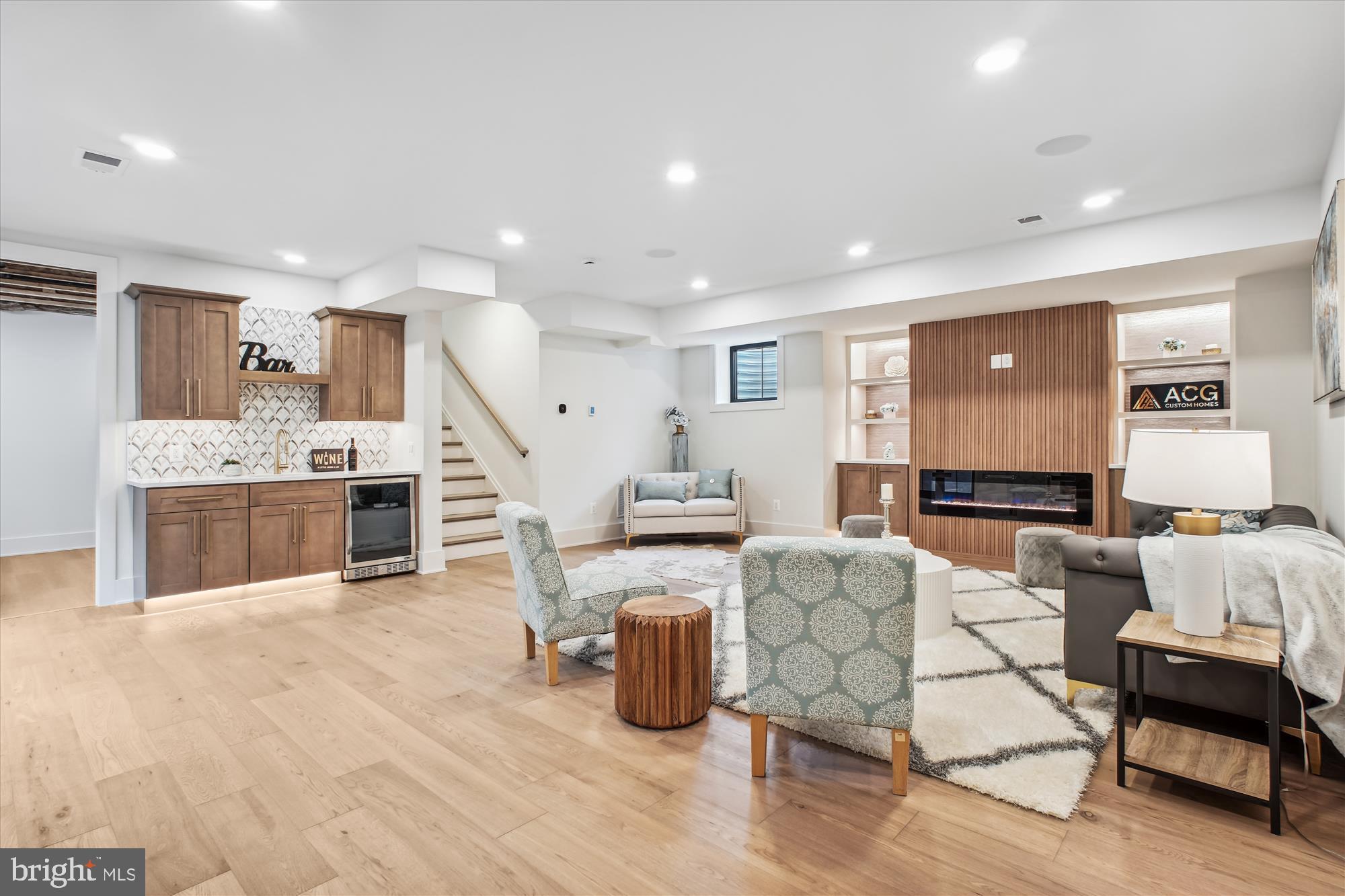 HALEMHURST - Residential