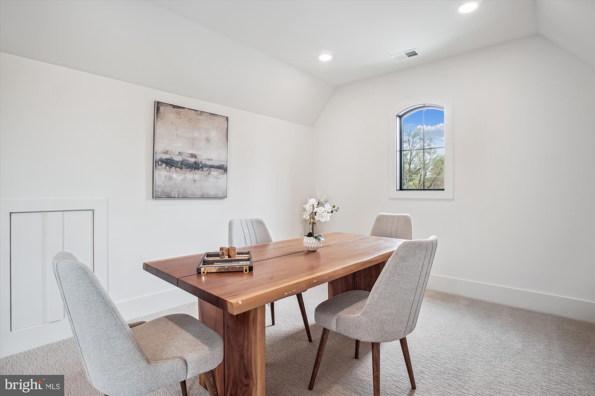 HALEMHURST - Residential