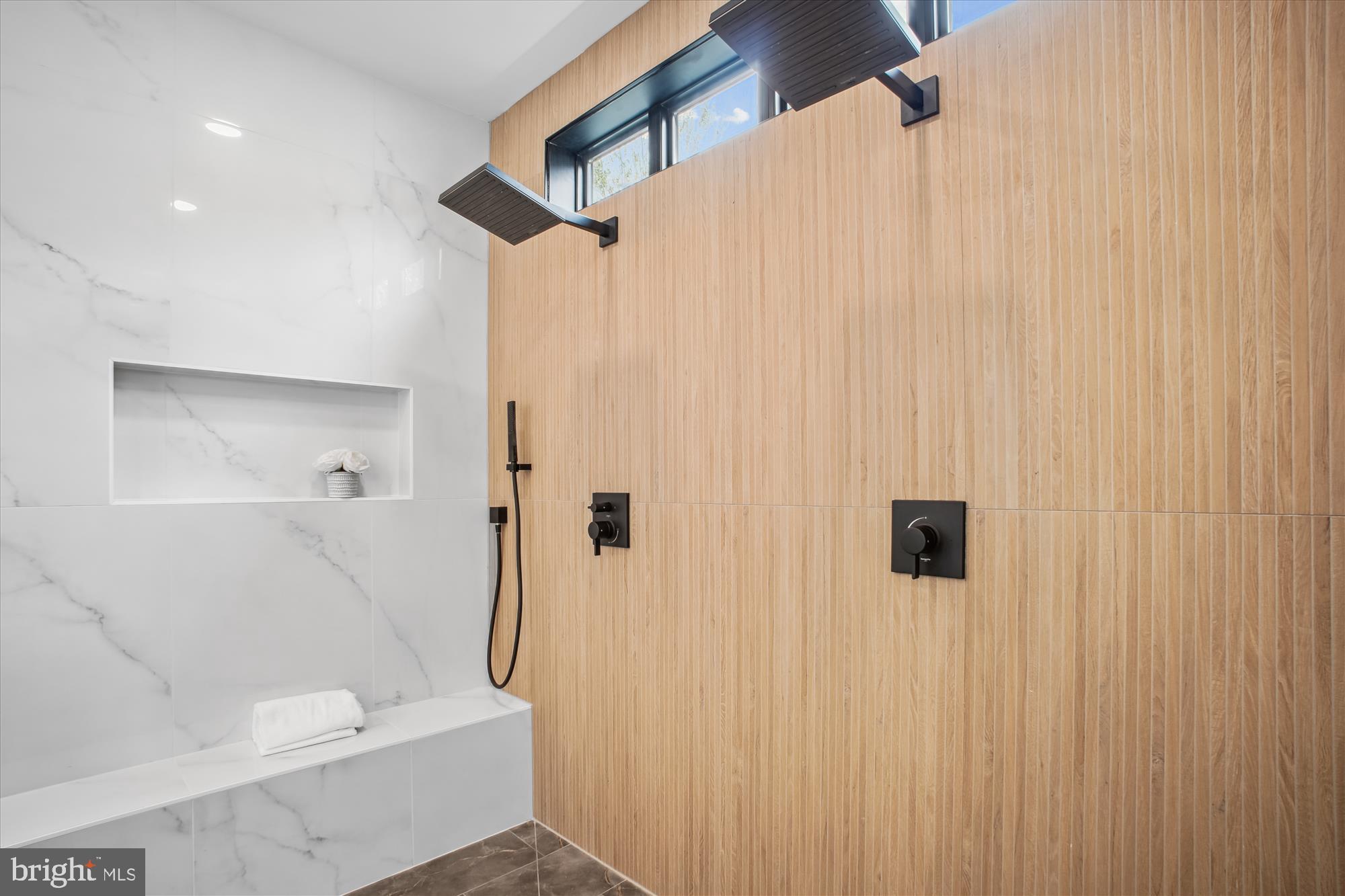 HALEMHURST - Residential