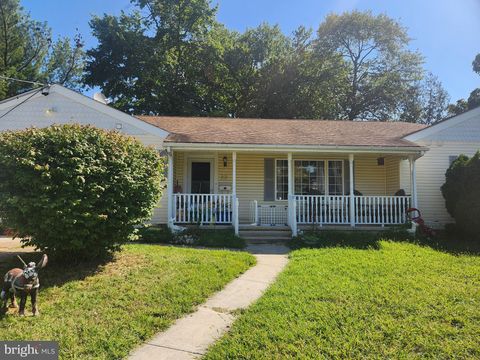 22 THEODORE AVENUE MAPLE SHADE NJ 08052