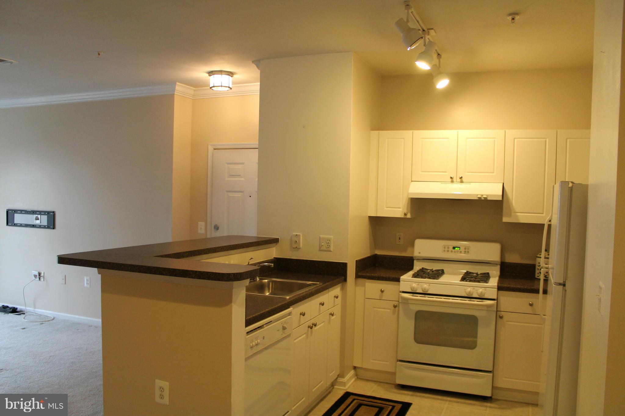 FAIRFAX RIDGE - Residential Lease