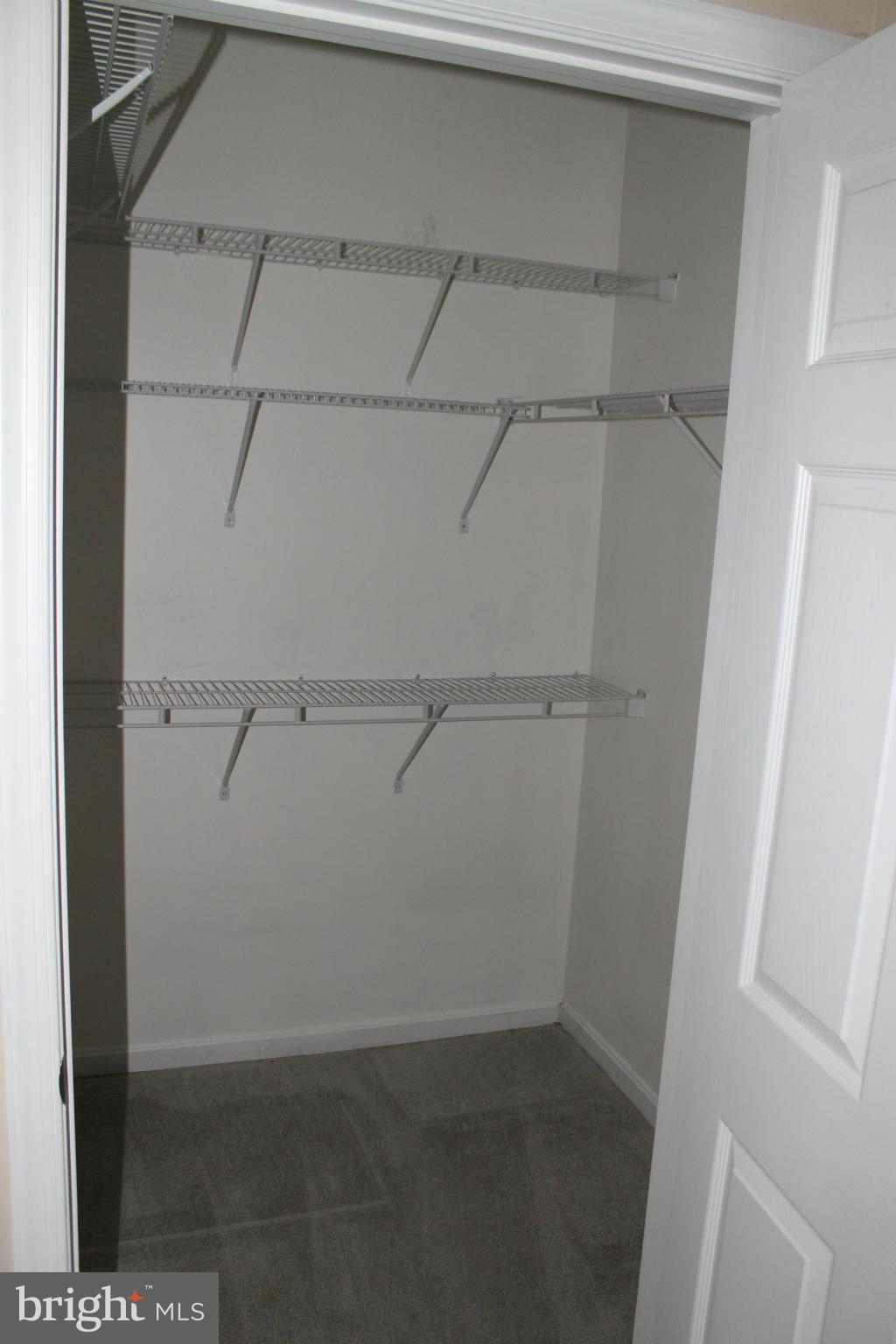 FAIRFAX RIDGE - Residential Lease