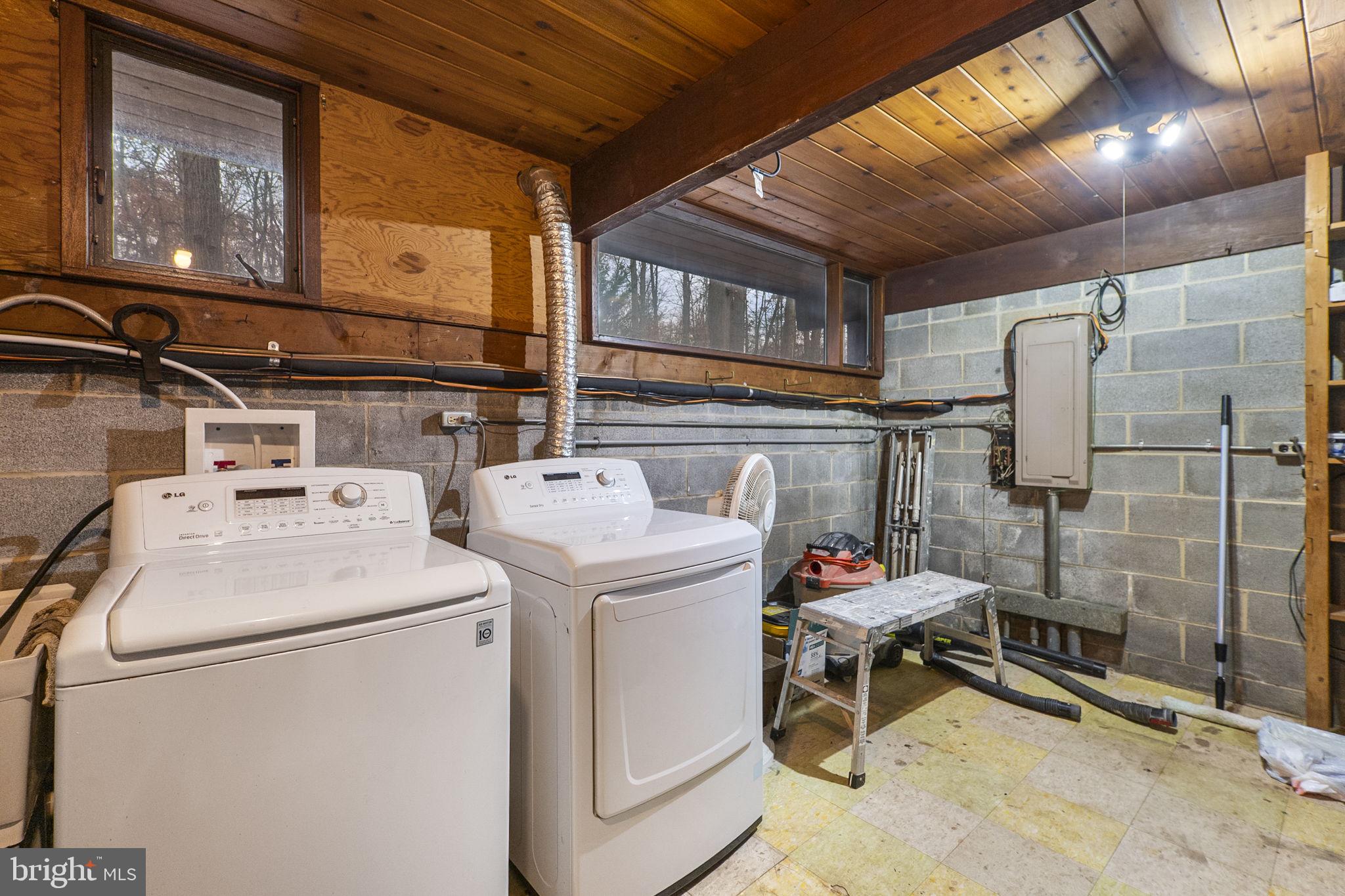 WILBUR WOODS - Residential