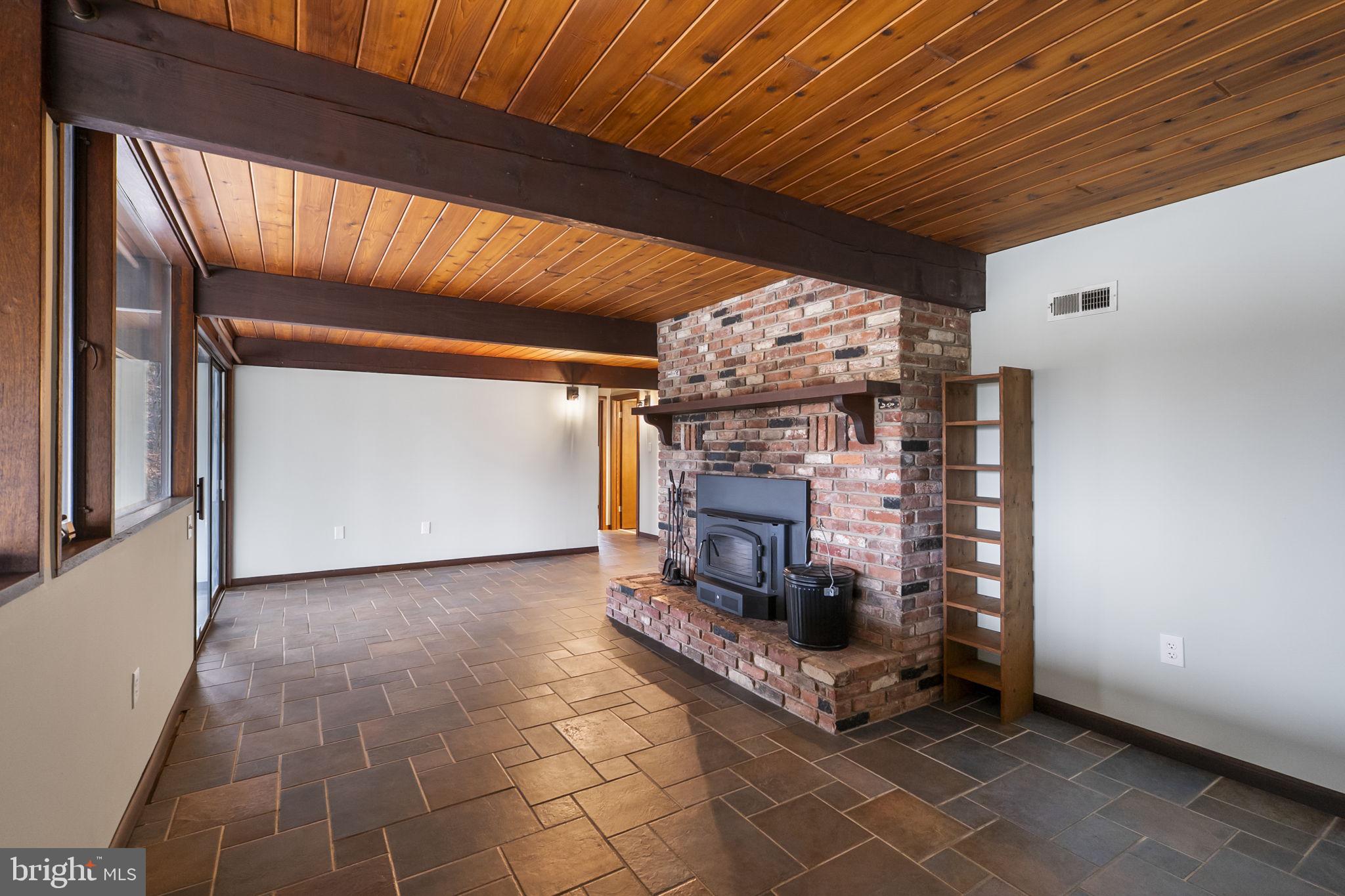 WILBUR WOODS - Residential