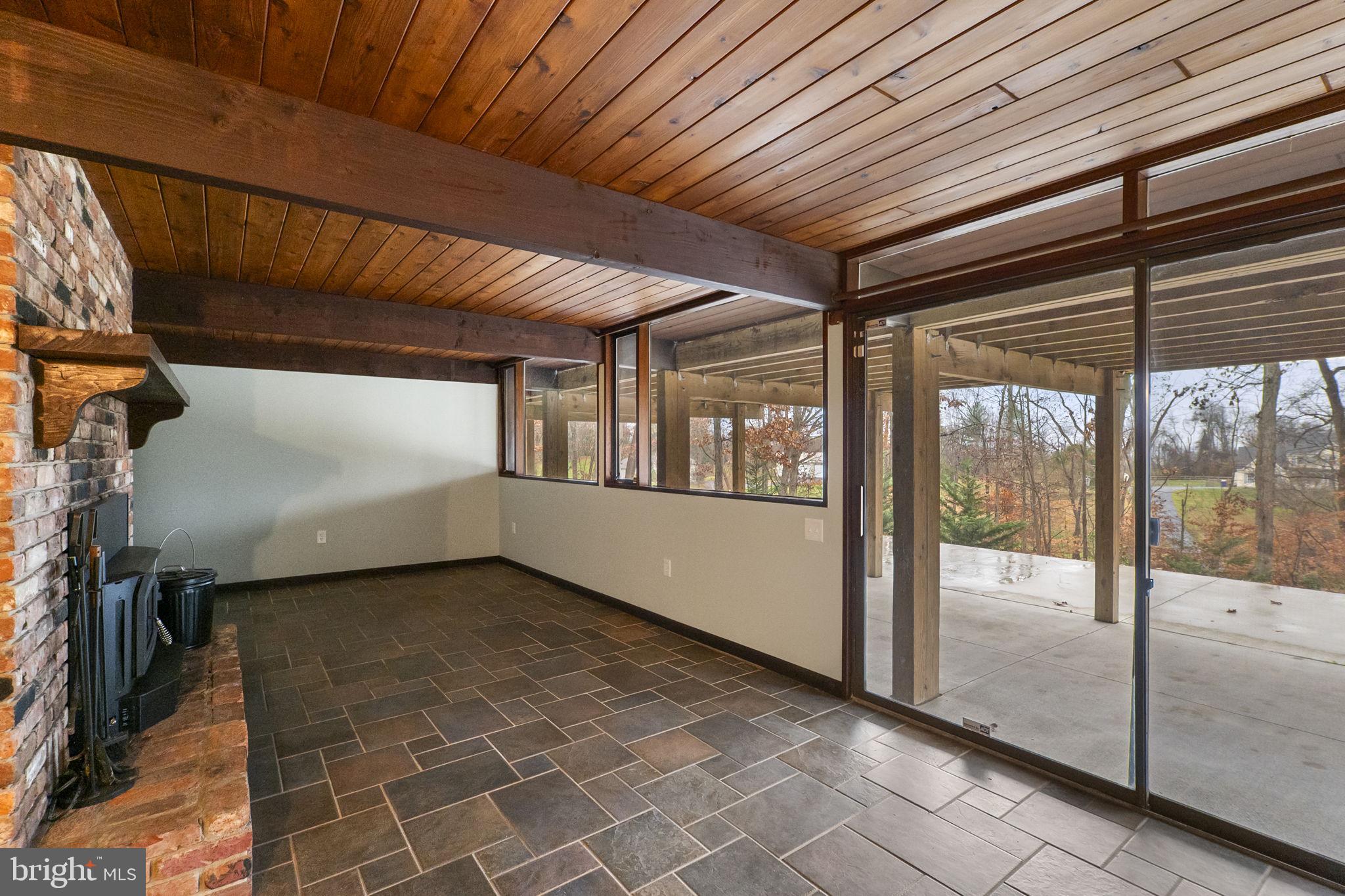 WILBUR WOODS - Residential