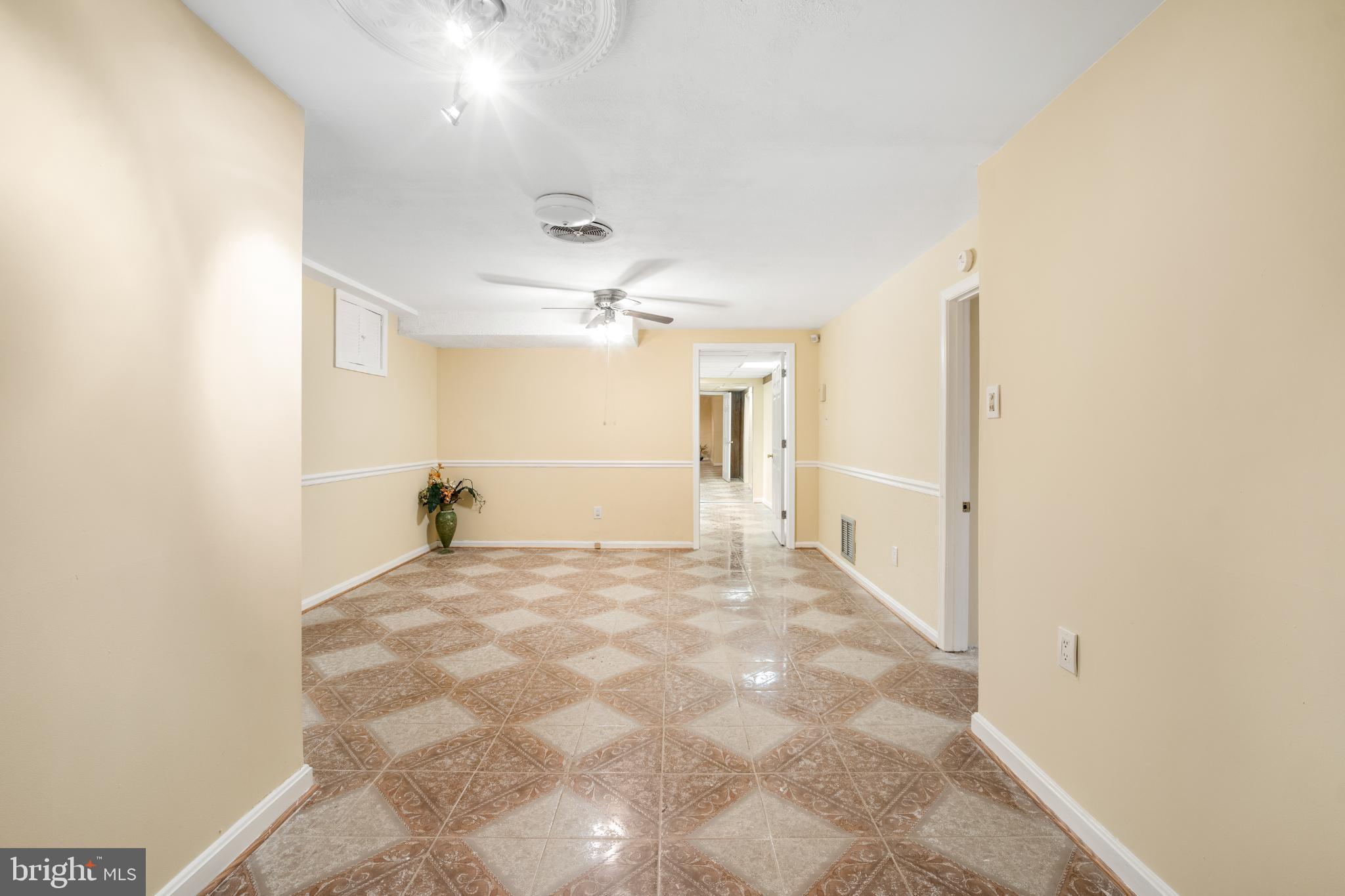 GARRETT FOREST - Residential