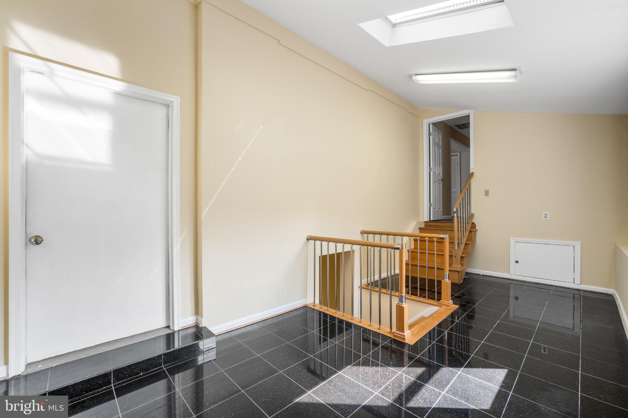 GARRETT FOREST - Residential