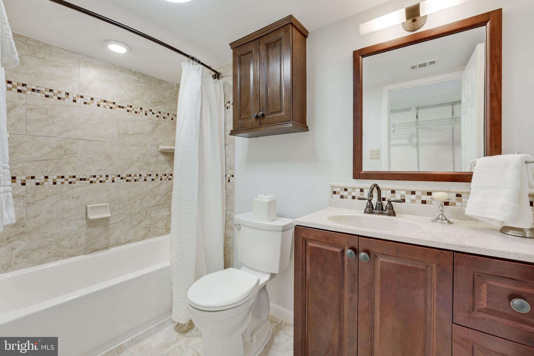 NORTHGATE CONDO - Residential