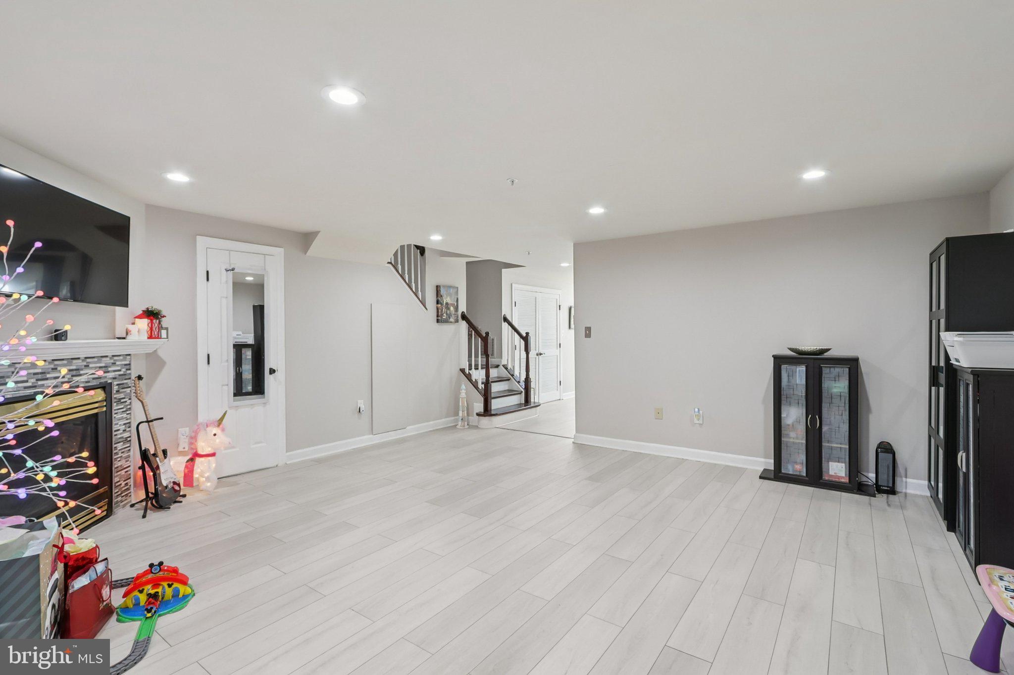 PARKER FARM - Residential