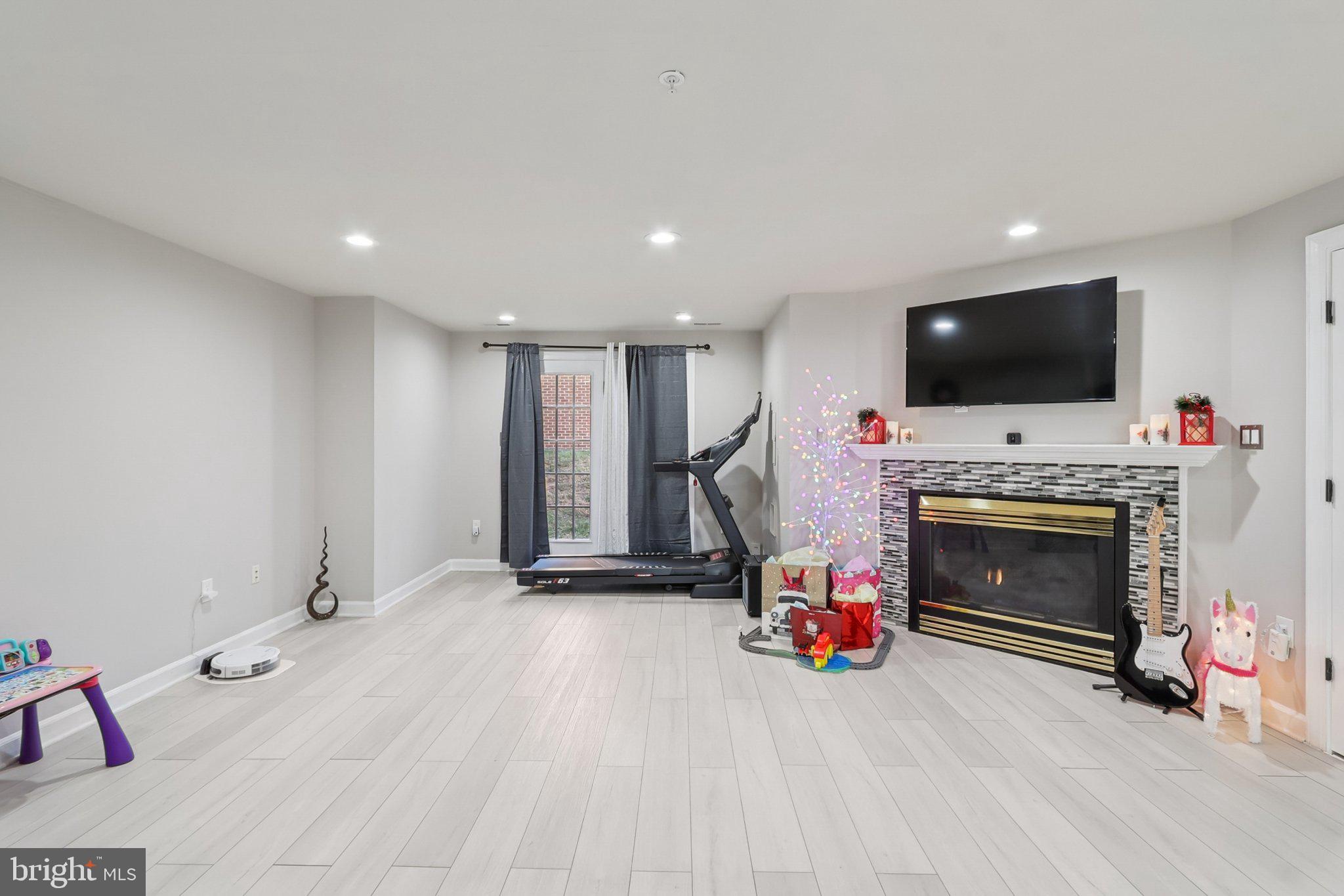 PARKER FARM - Residential