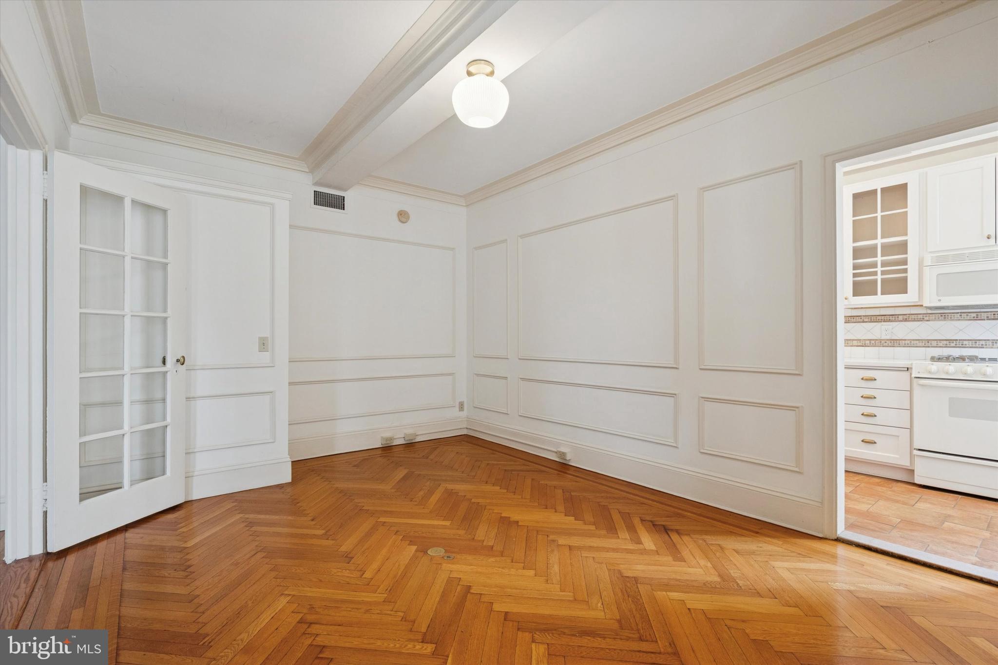 RITTENHOUSE SQUARE - Residential Lease