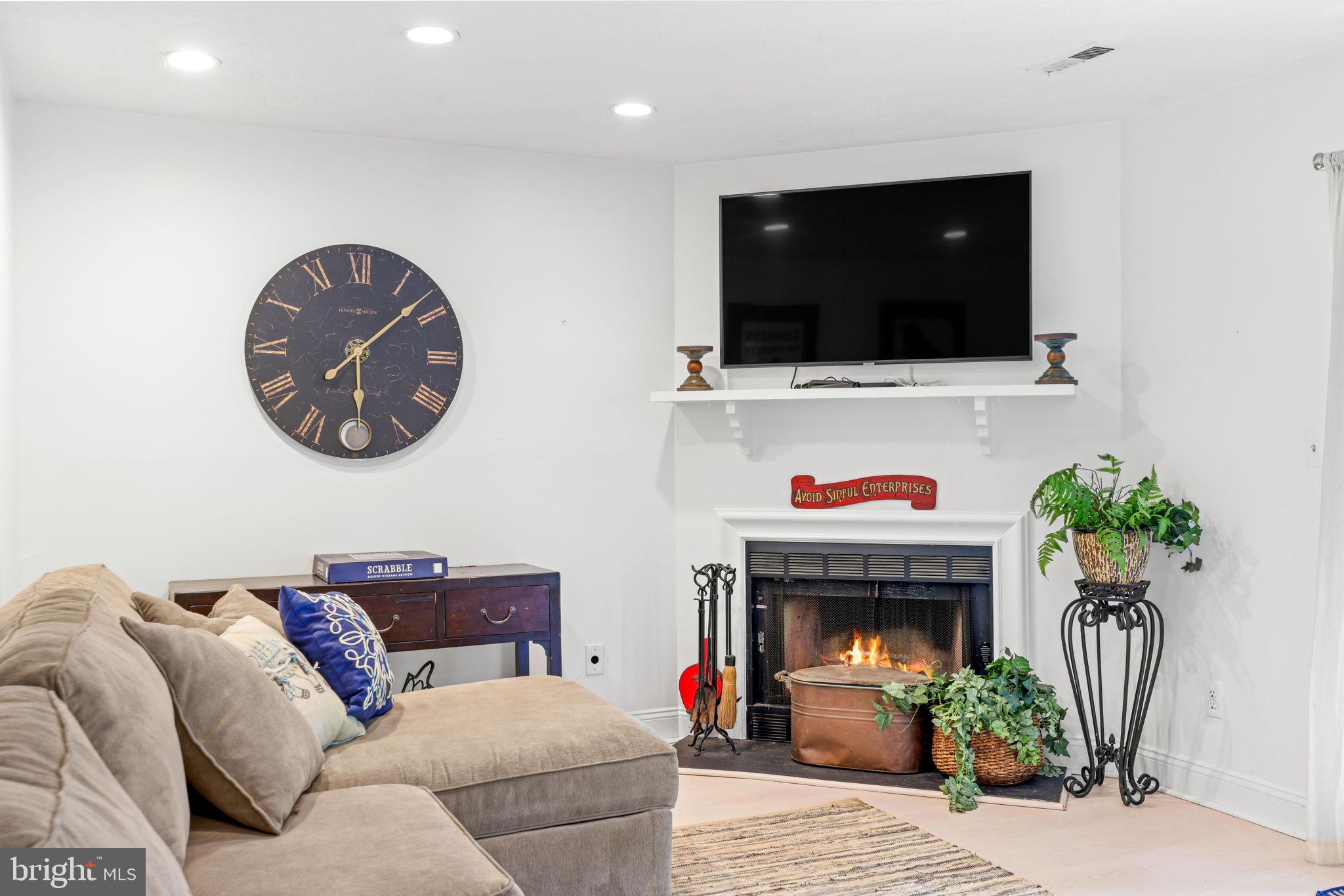 MAYS CHAPEL - Residential