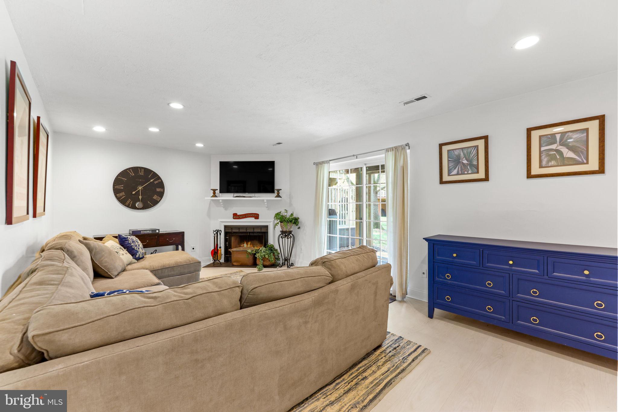 MAYS CHAPEL - Residential