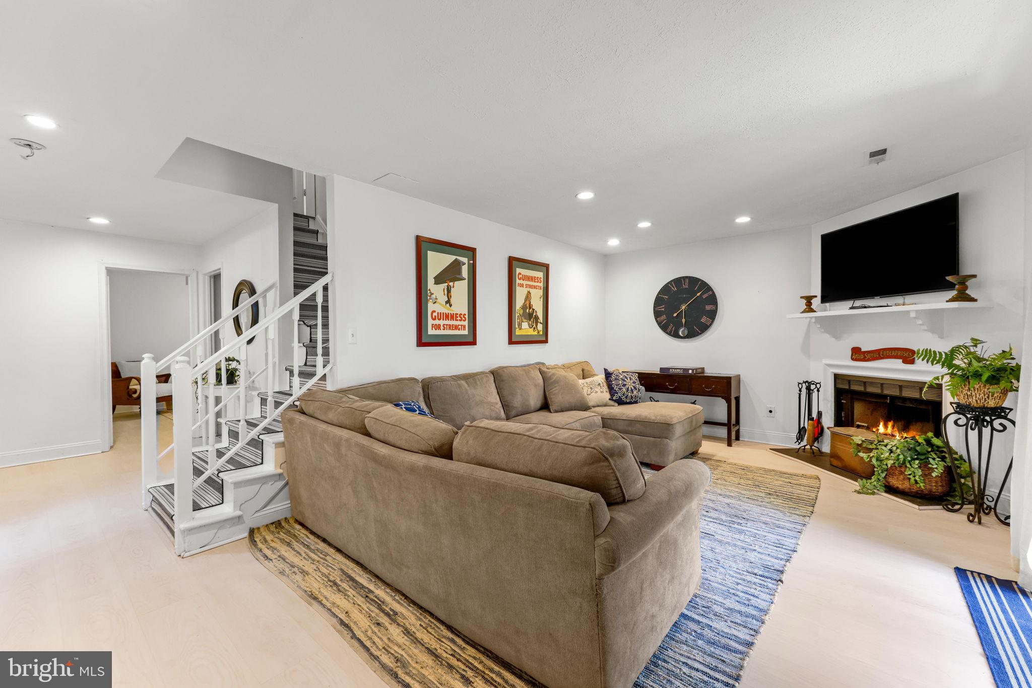 MAYS CHAPEL - Residential