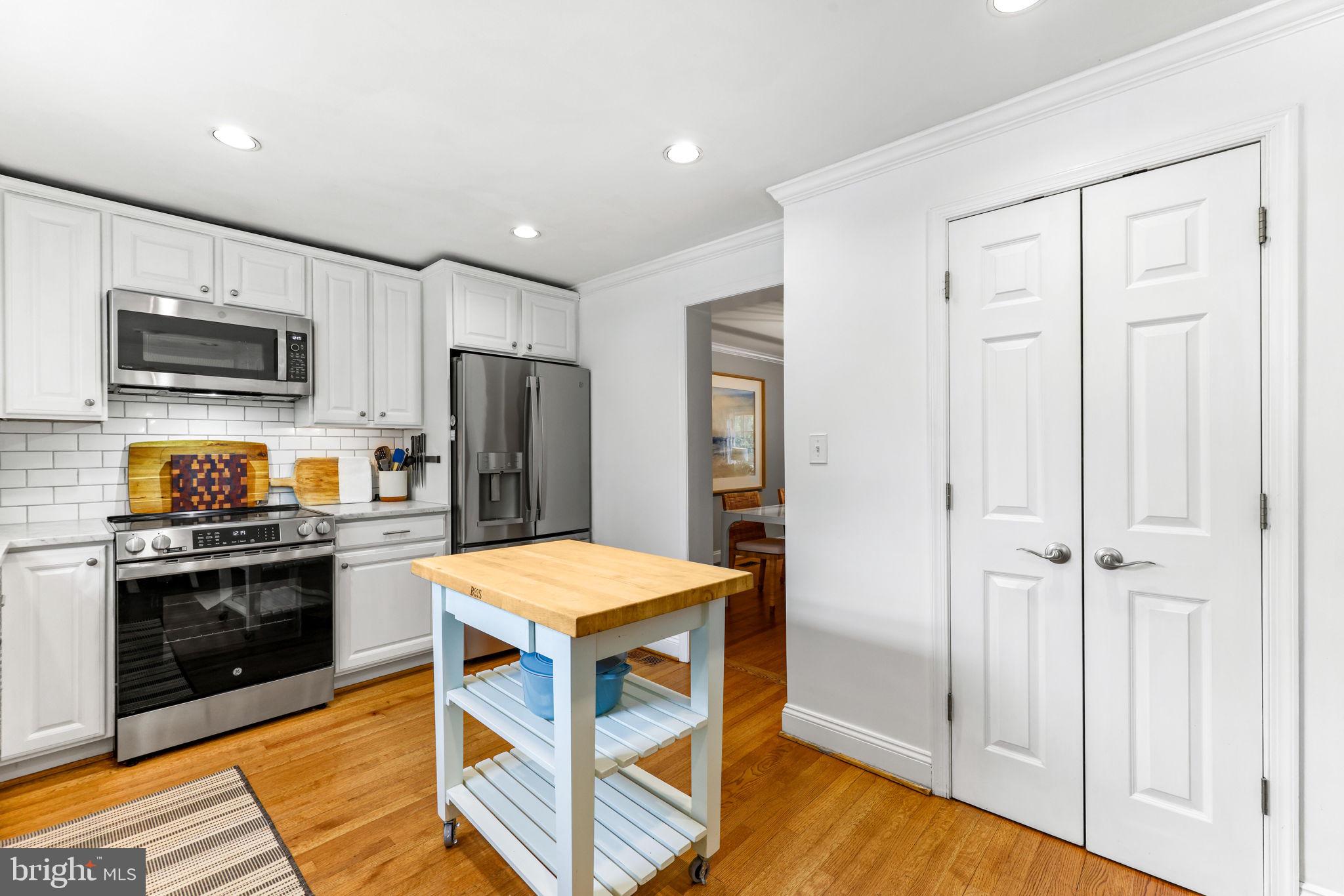 MAYS CHAPEL - Residential