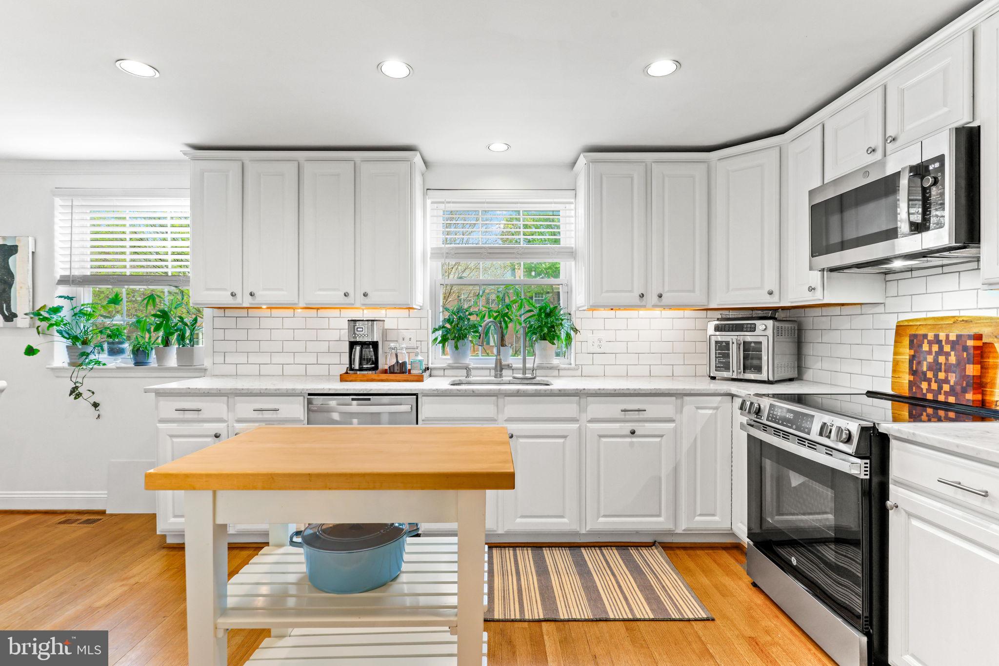 MAYS CHAPEL - Residential