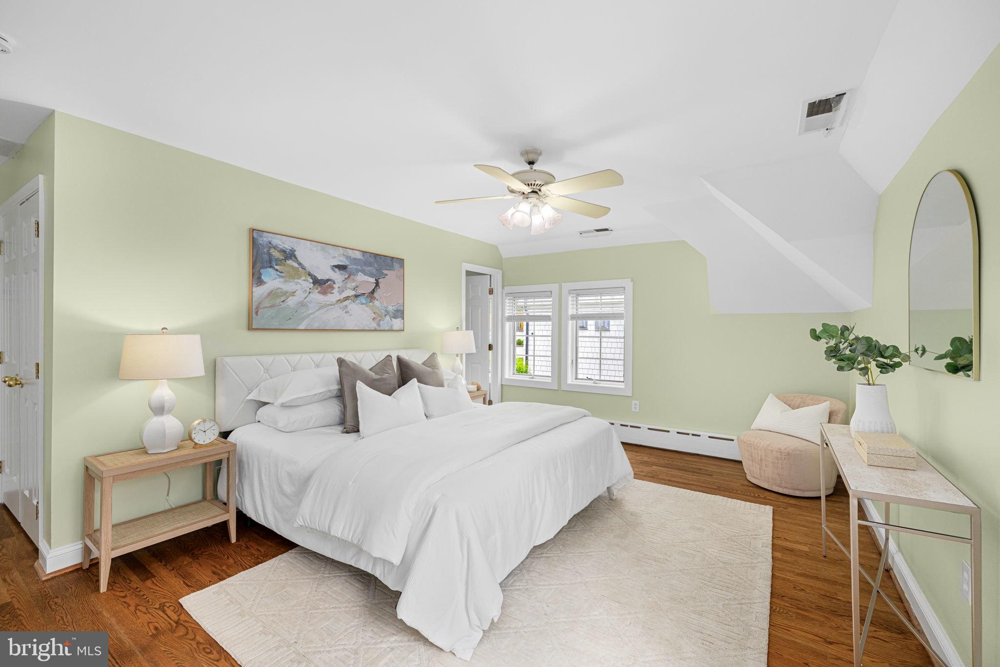 COUNTRY CLUB HILLS - Residential