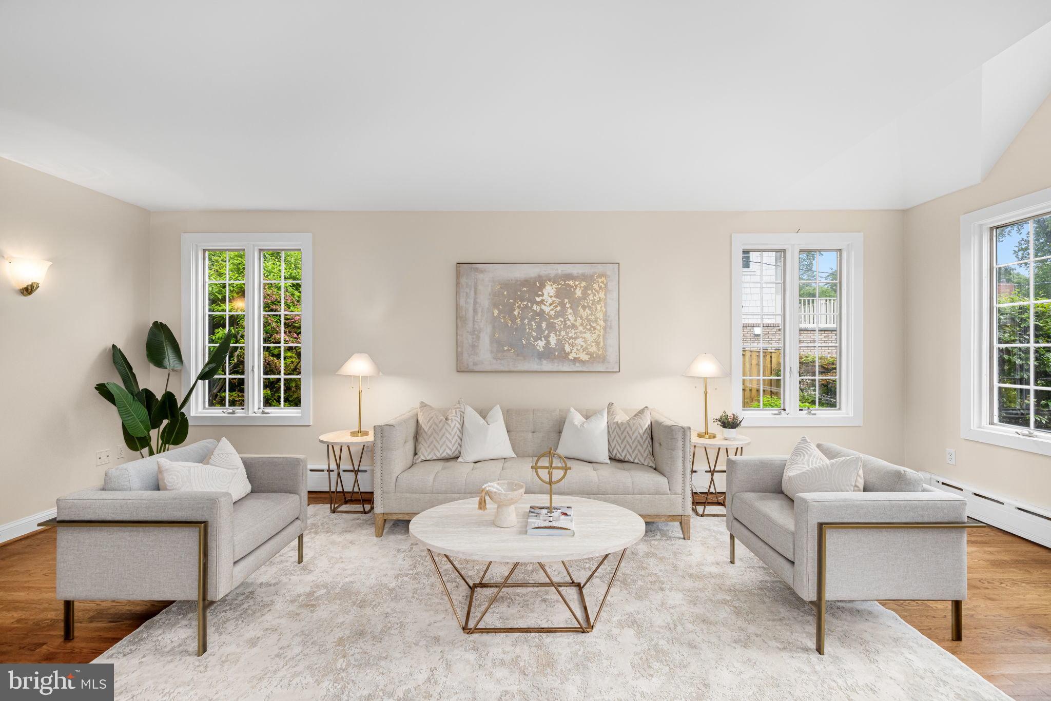 COUNTRY CLUB HILLS - Residential