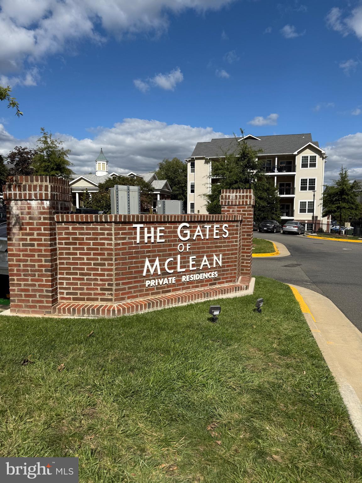 GATES OF MCLEAN - Residential Lease