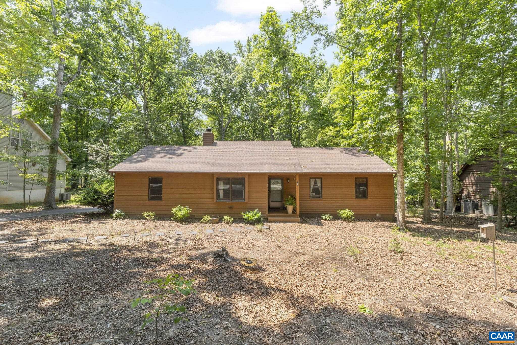6 AXLE TREE RD