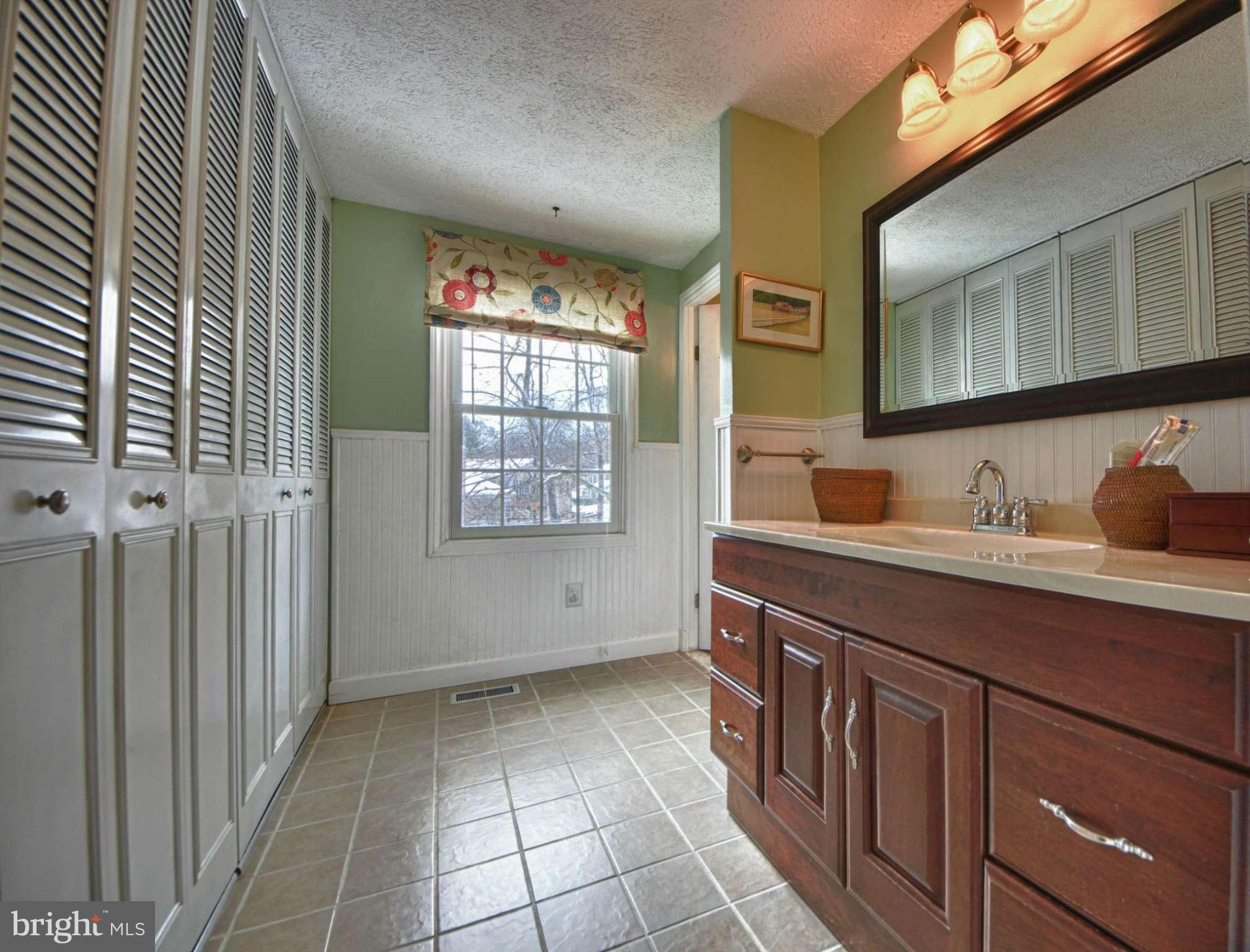 MONTCLAIR - Residential