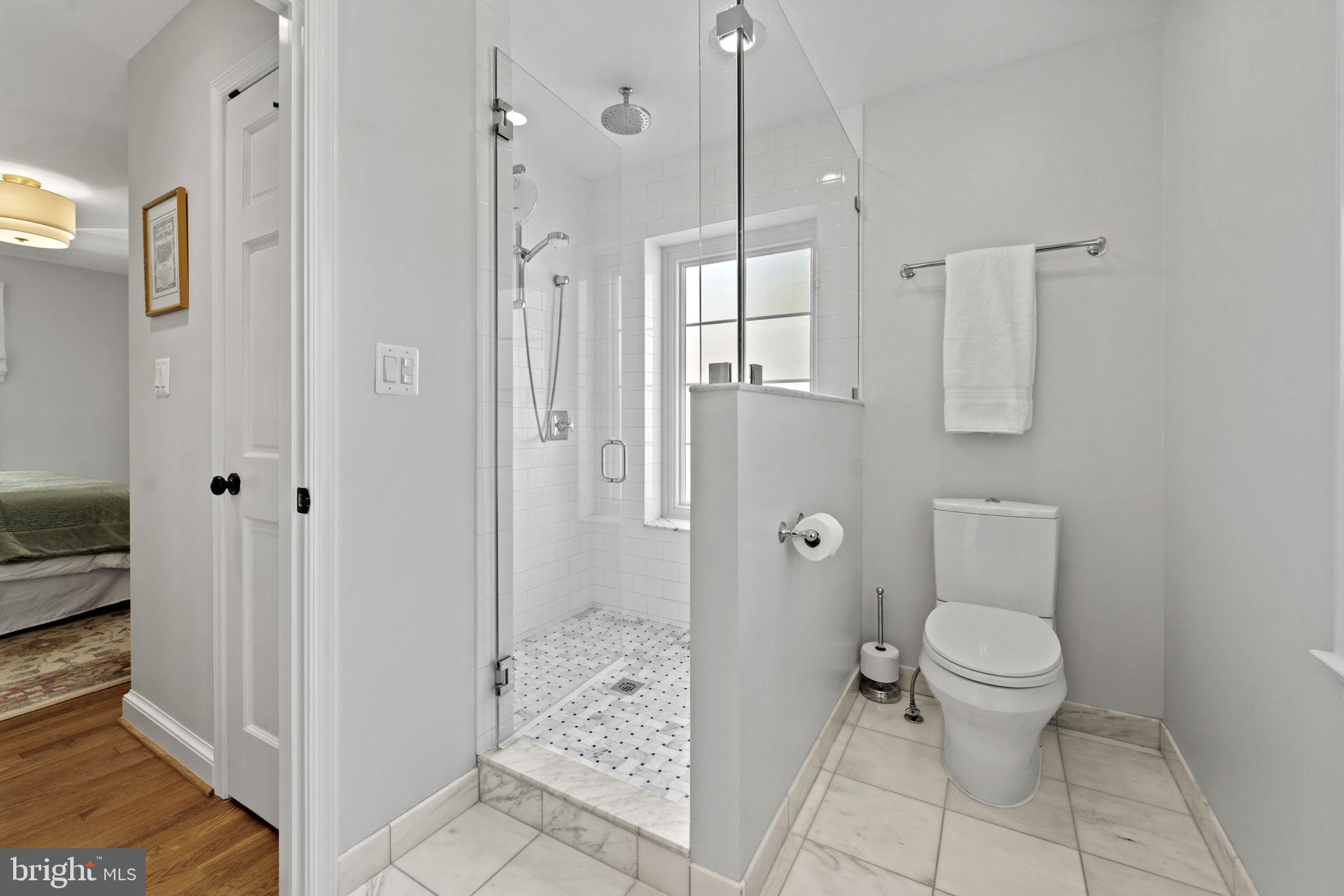 MARY KNOLLS - Residential