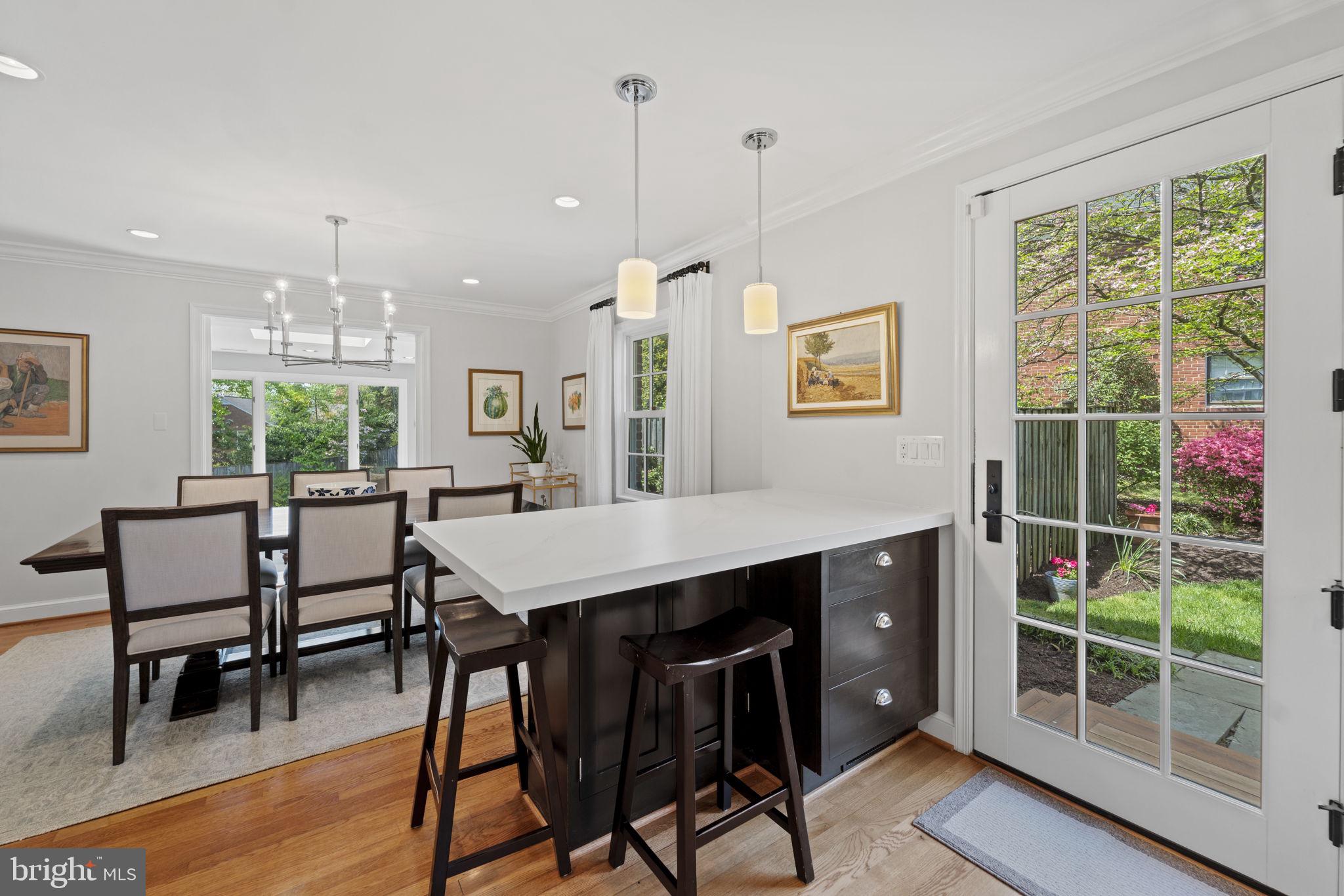 MARY KNOLLS - Residential