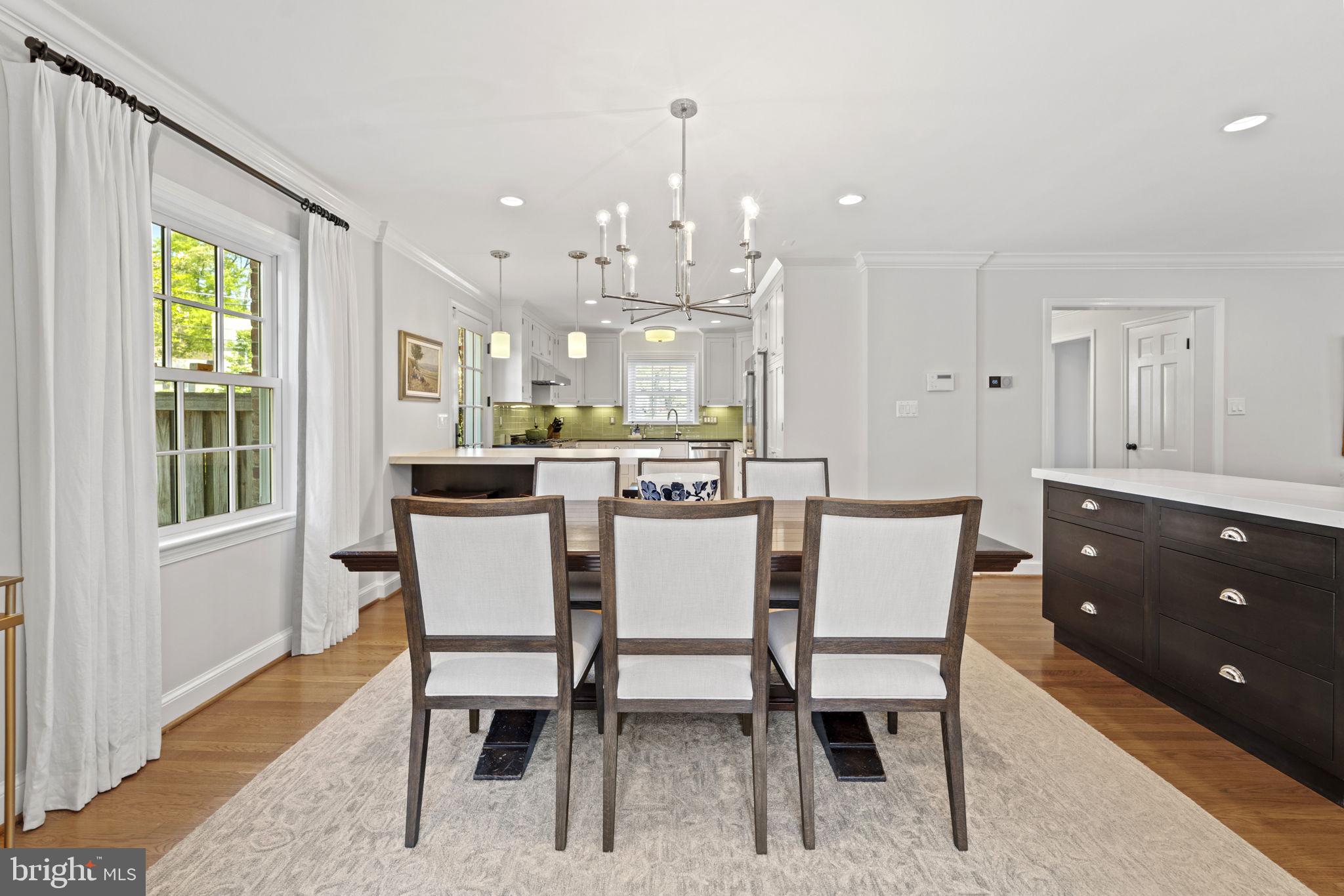 MARY KNOLLS - Residential