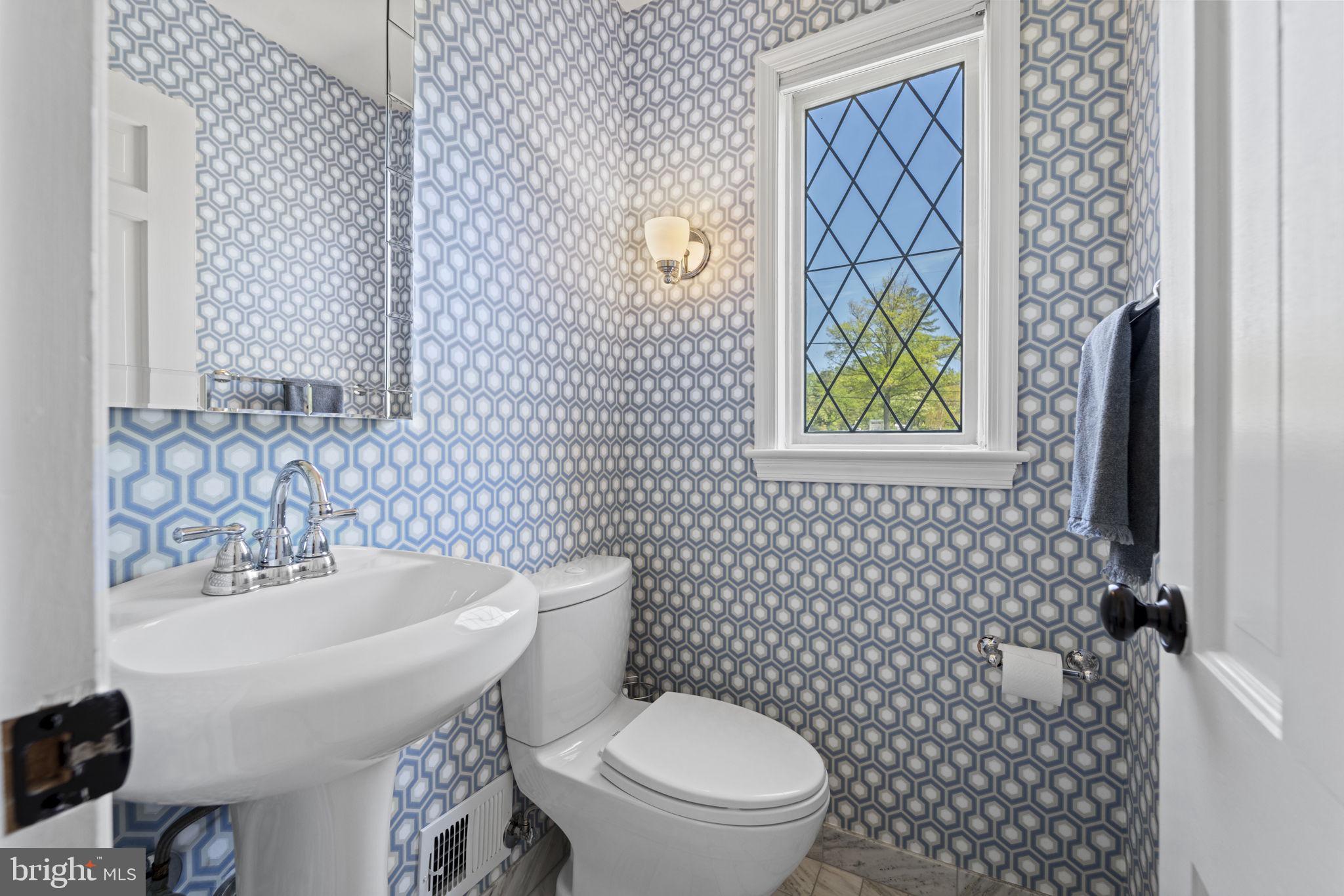 MARY KNOLLS - Residential