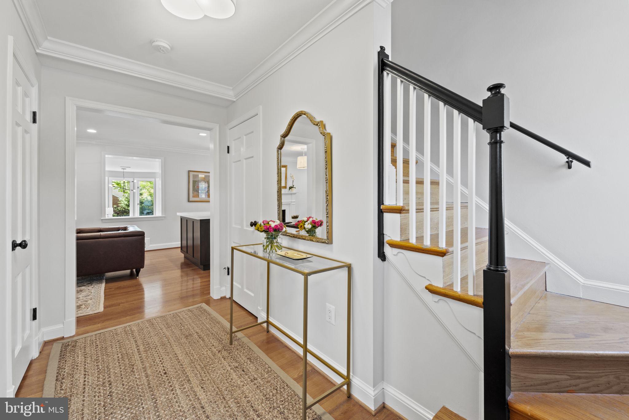 MARY KNOLLS - Residential