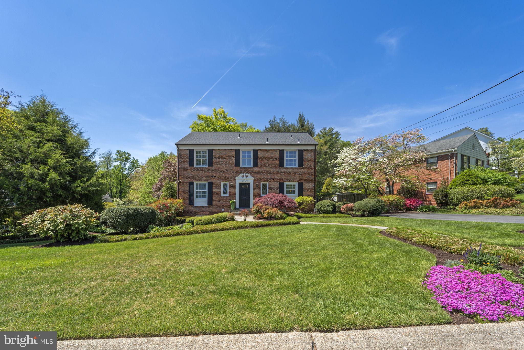 MARY KNOLLS - Residential