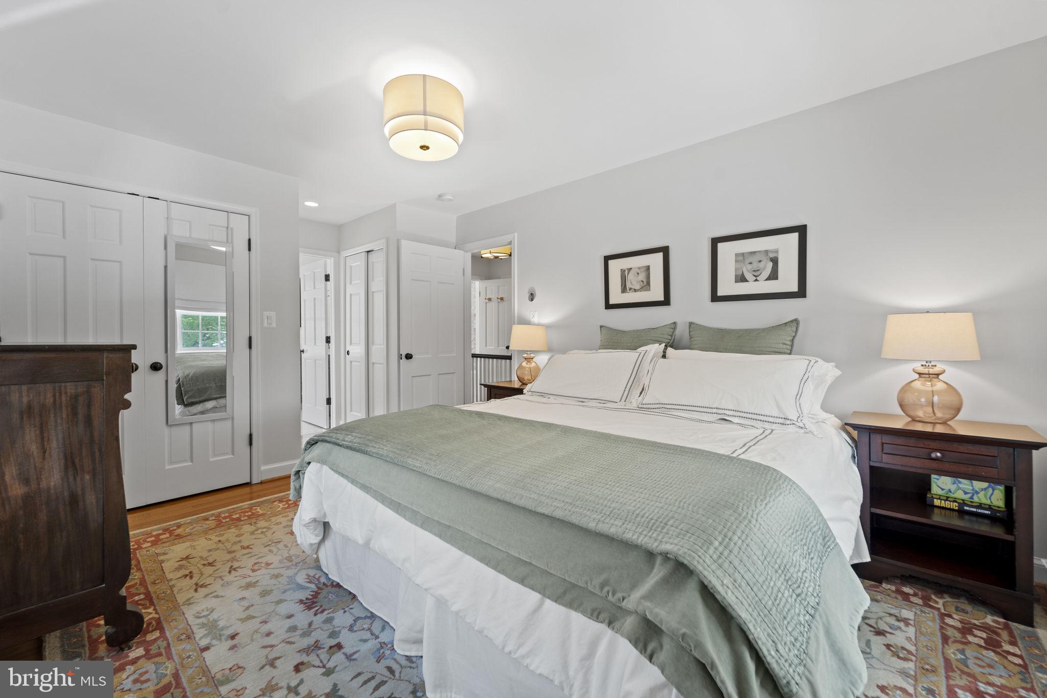 MARY KNOLLS - Residential