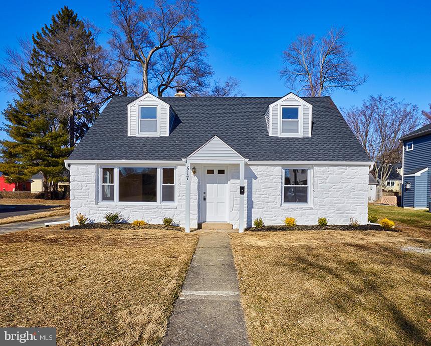 Completely renovated home in desirable Springfield Twp. On large private lot. Updates include new roof, windows, siding, hvac, hot water tank, kitchen, flooring, appliances, freshly painted. Huge family room in the back with 4 nice sized bedrooms. Schedule your showing now. Will not last long!!
