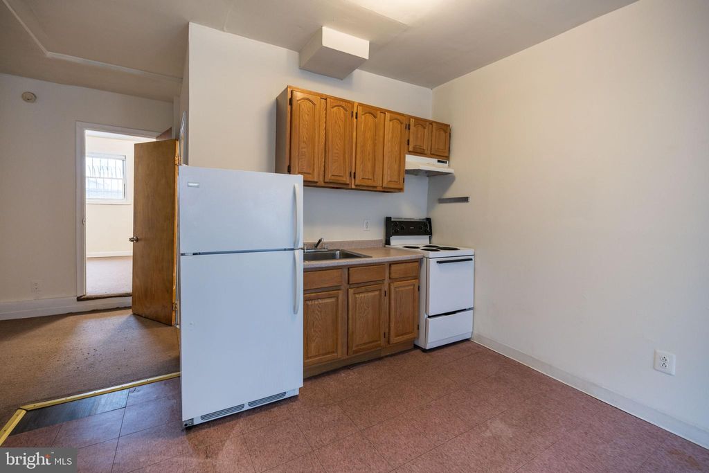 Photo of 1534 S 4th Street #1ST FL, PHILADELPHIA, PA 19147 (MLS # PAPH2593558)