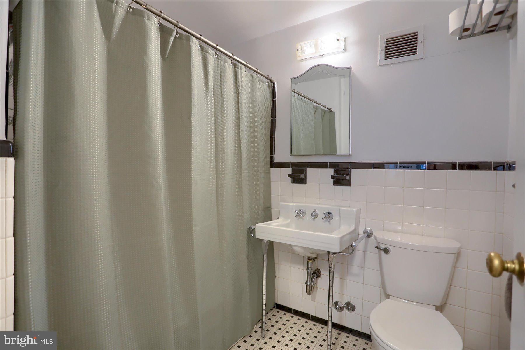 GUILFORD - Residential