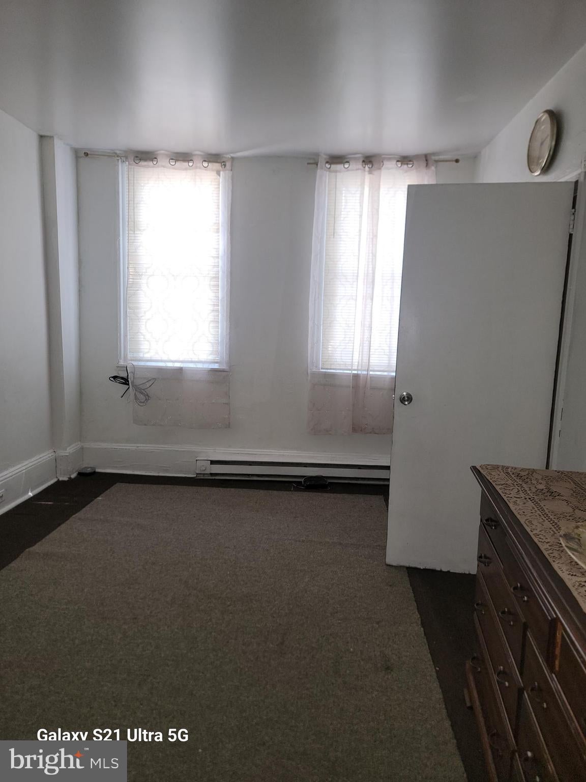 6035 VINE STREET 1FRONT