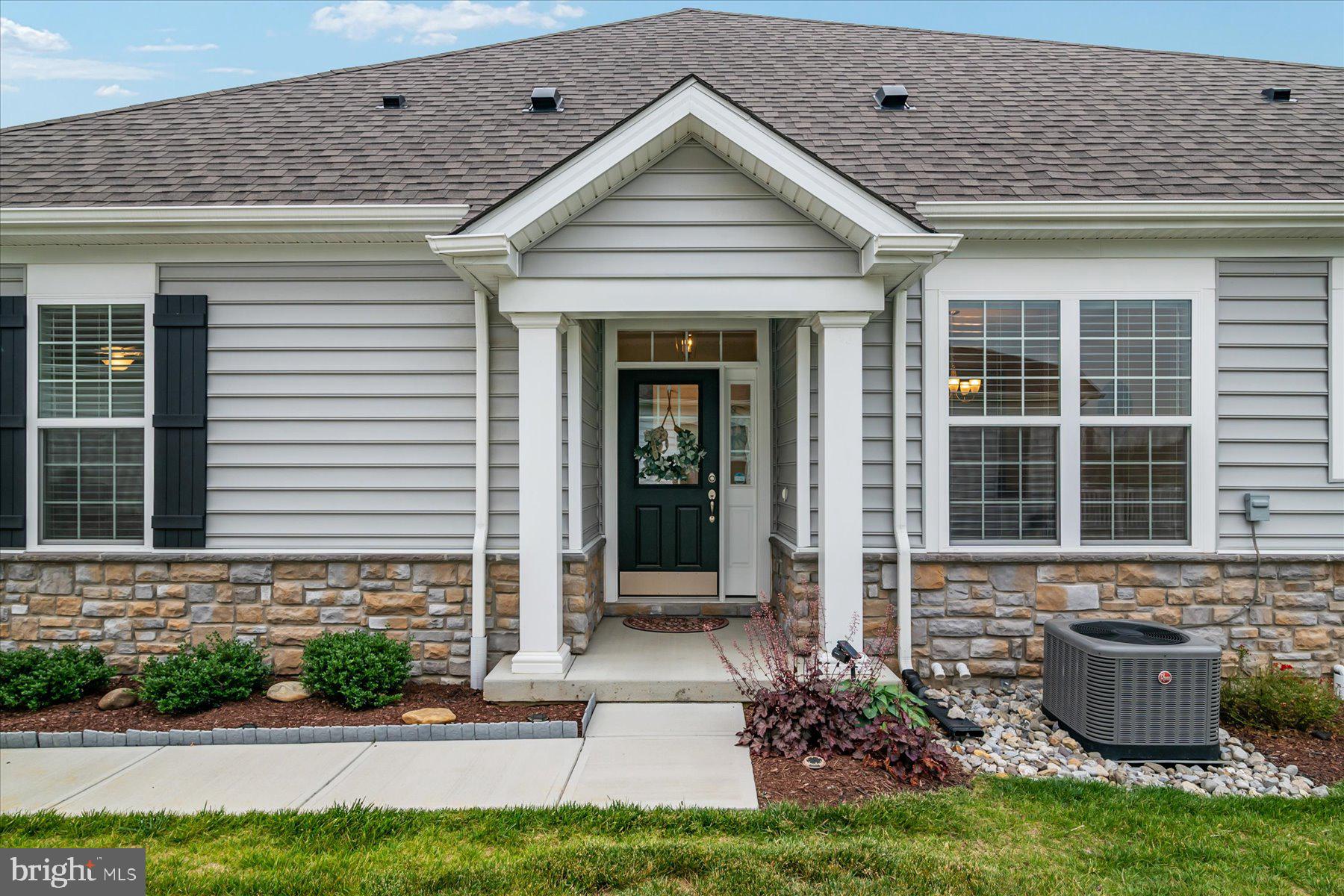 BAY BRIDGE COVE - Residential