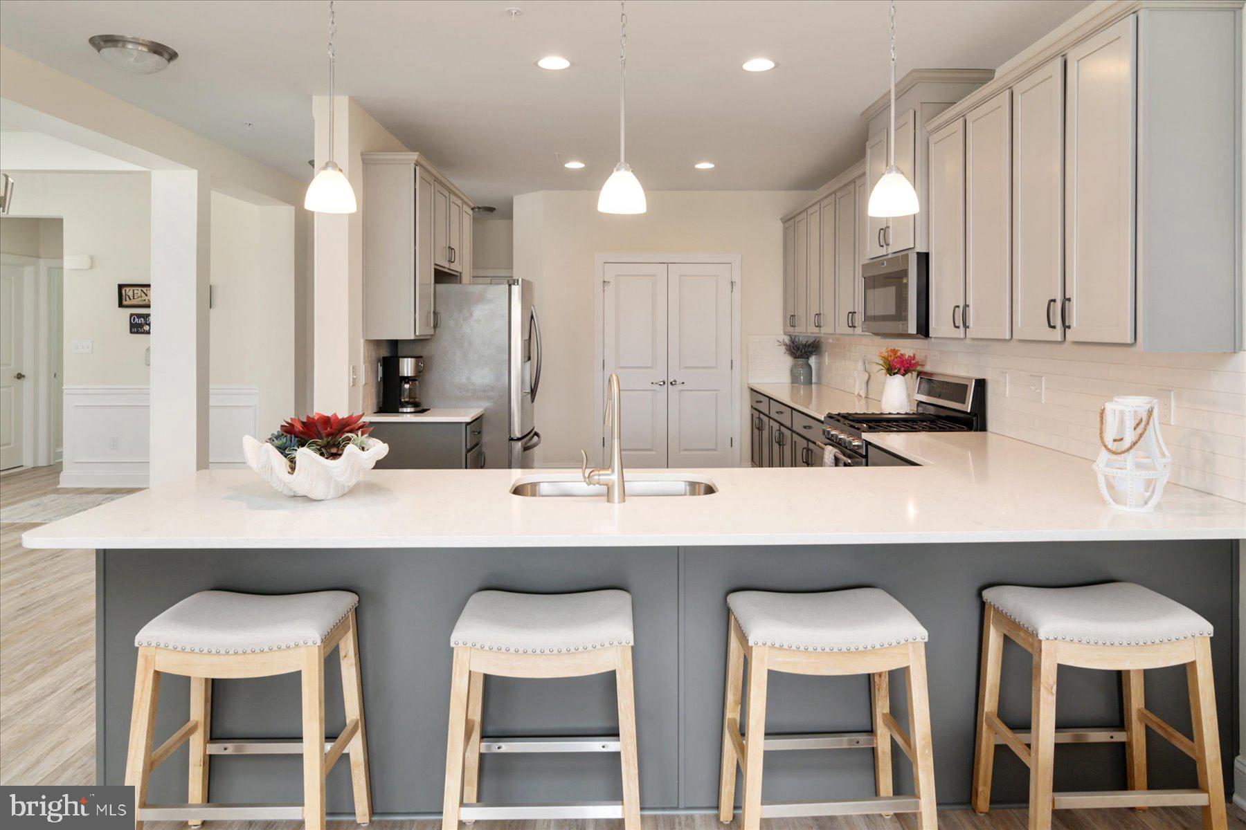 BAY BRIDGE COVE - Residential