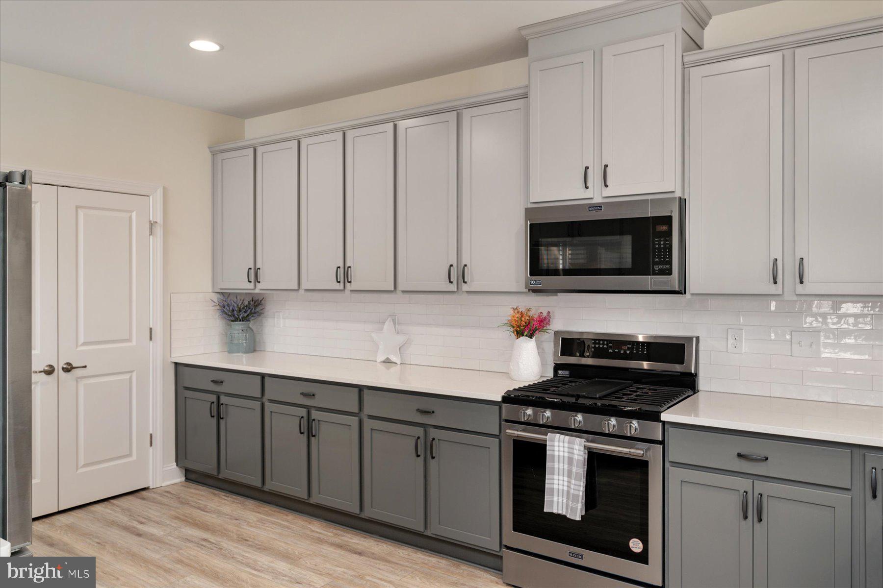 BAY BRIDGE COVE - Residential