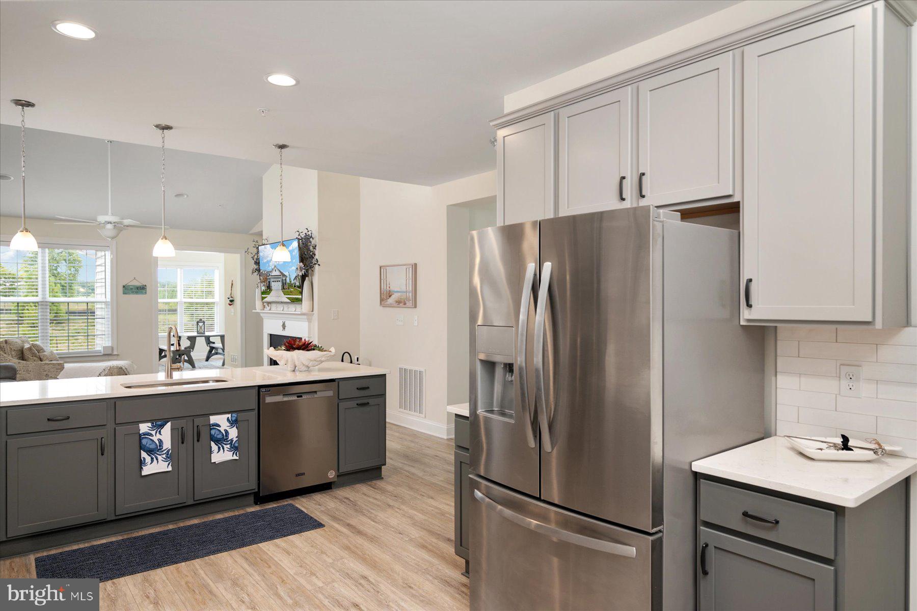 BAY BRIDGE COVE - Residential