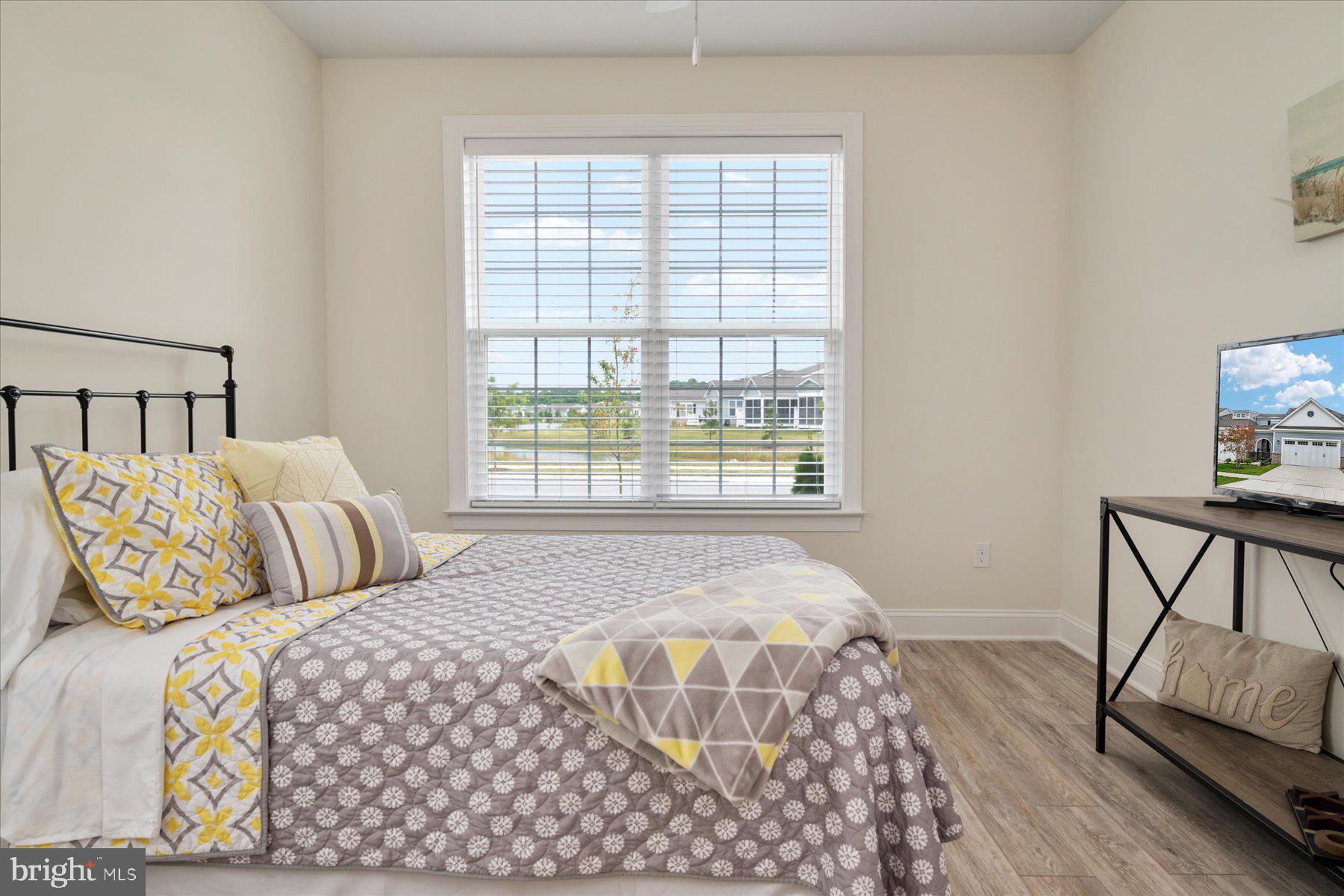 BAY BRIDGE COVE - Residential