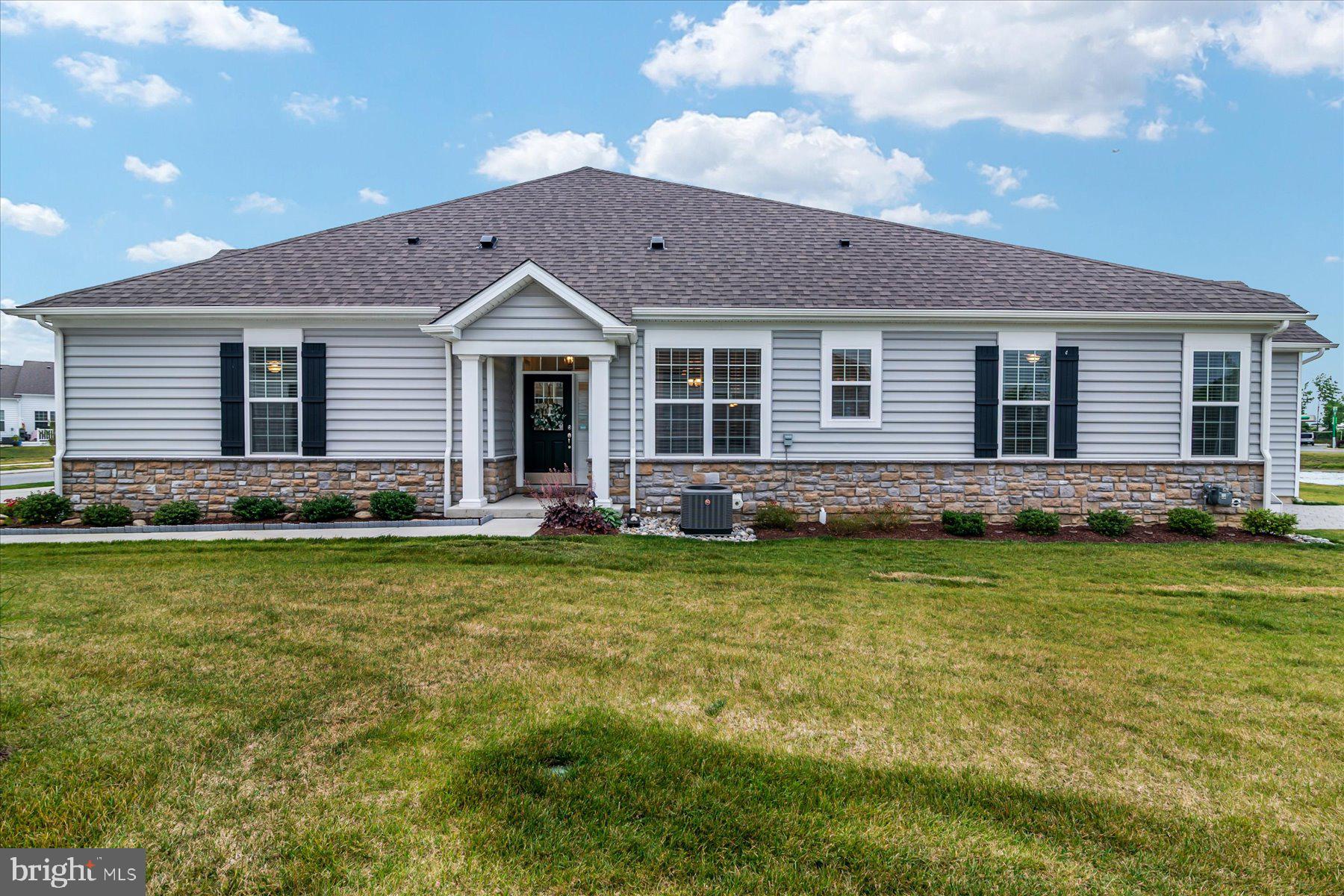 BAY BRIDGE COVE - Residential