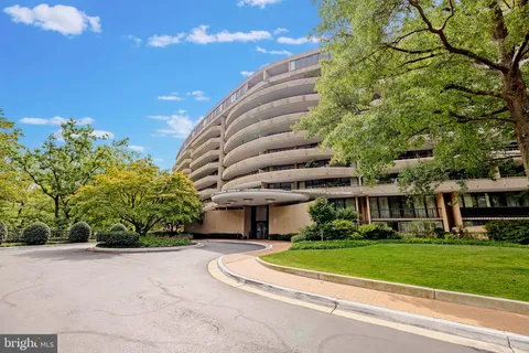 4200 Massachusetts Avenue NW Unit 801, Washington, DC 20016 - #: DCDC2186258