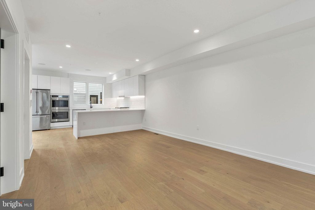 Photo of 660 Fairmount Avenue, PHILADELPHIA, PA 19123 (MLS # PAPH2546802)