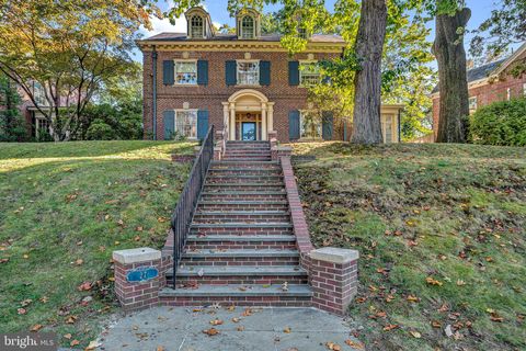 Photo of 27 Whittier Avenue, TRENTON, NJ 08618 (MLS # NJME2066322)