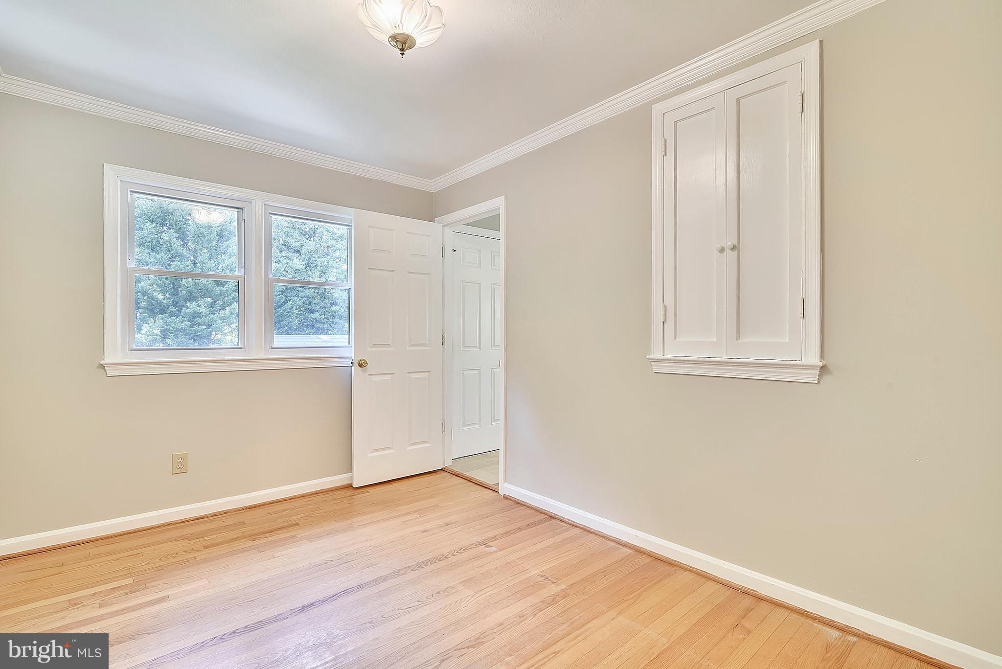 HOLLIN HALL VILLAGE - Residential Lease