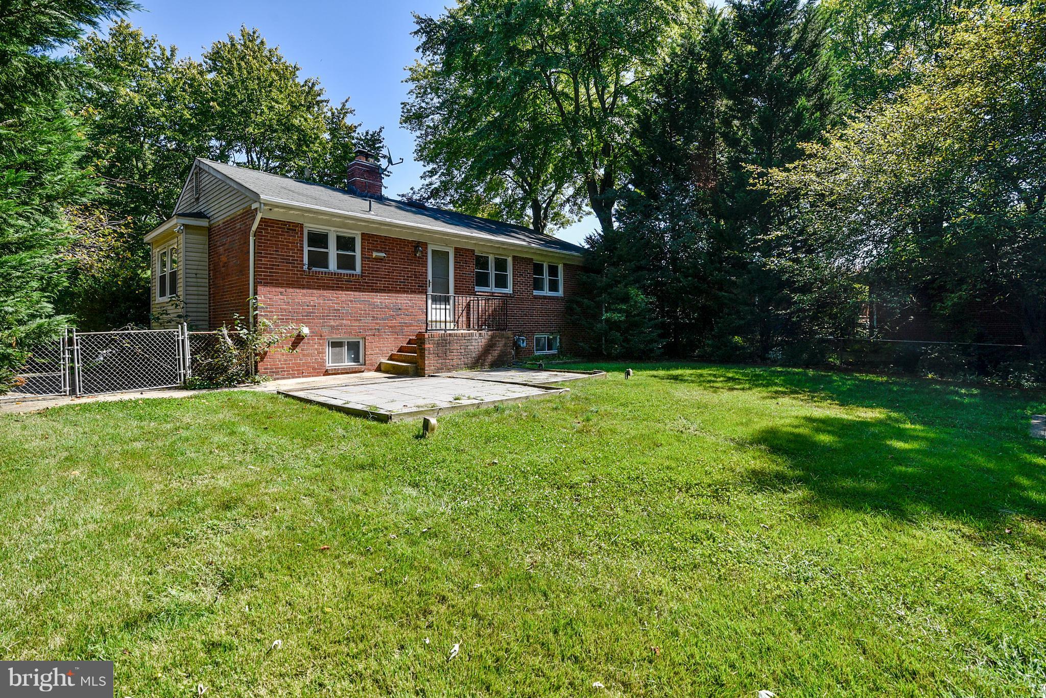 HOLLIN HALL VILLAGE - Residential Lease