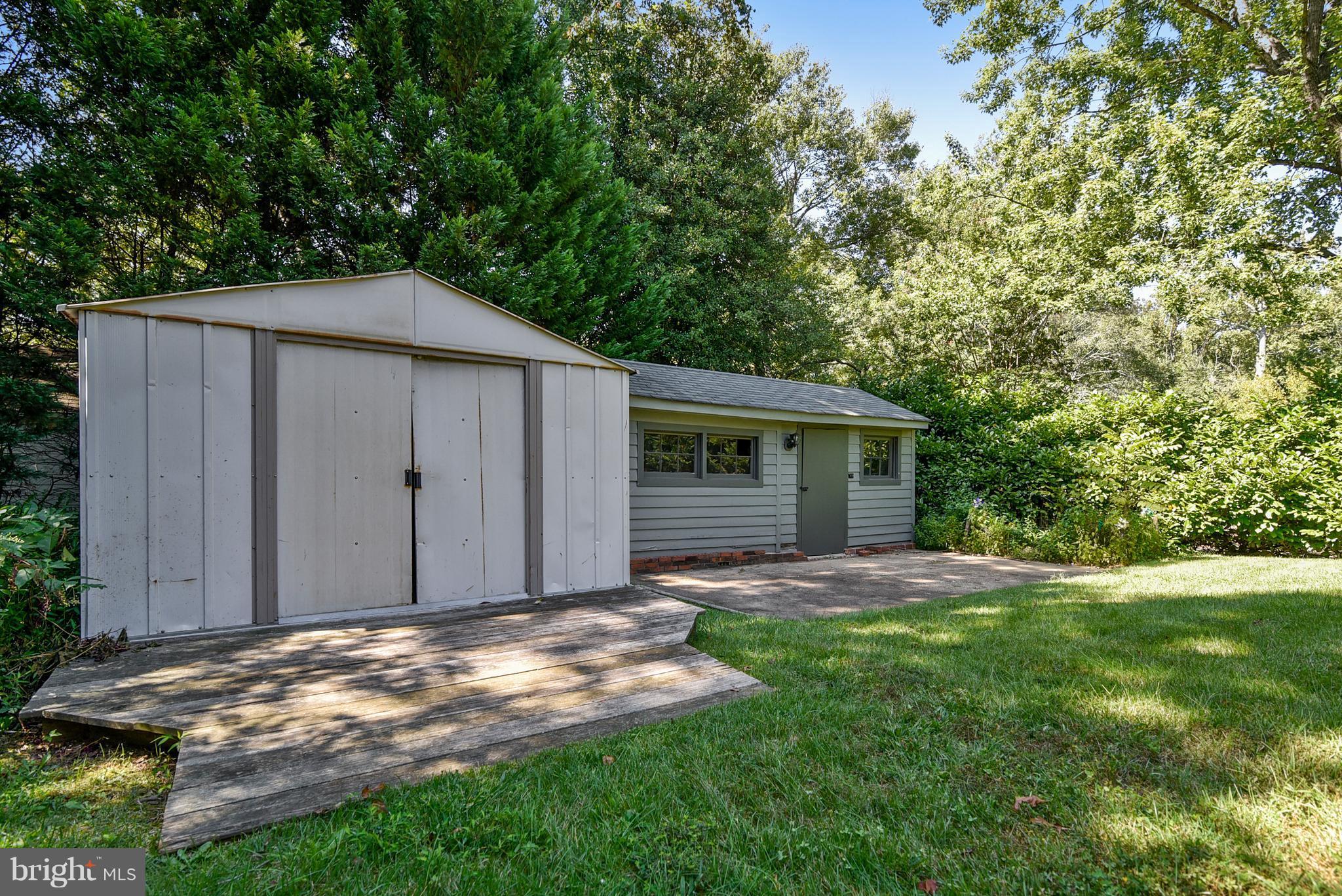 HOLLIN HALL VILLAGE - Residential Lease