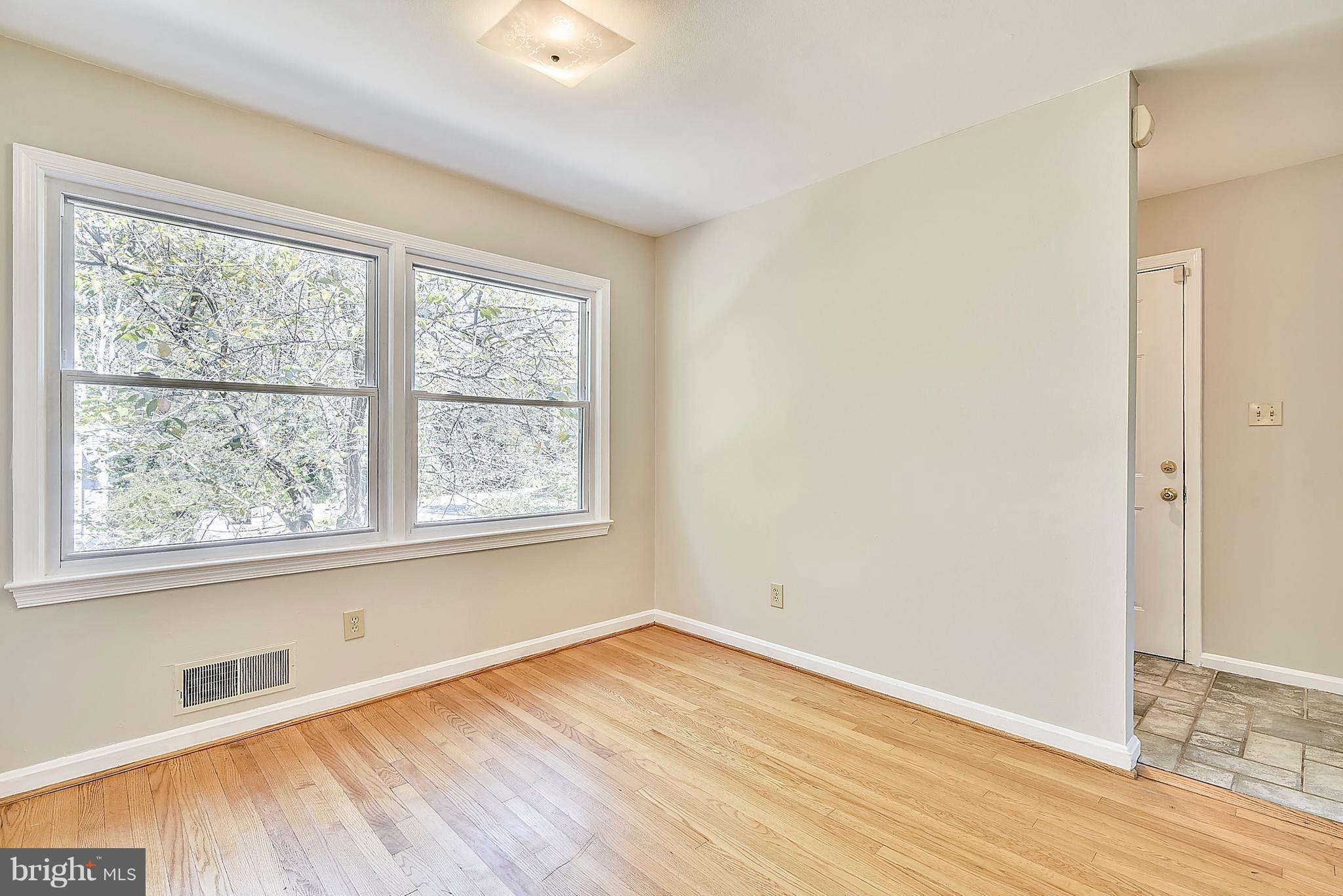 HOLLIN HALL VILLAGE - Residential Lease